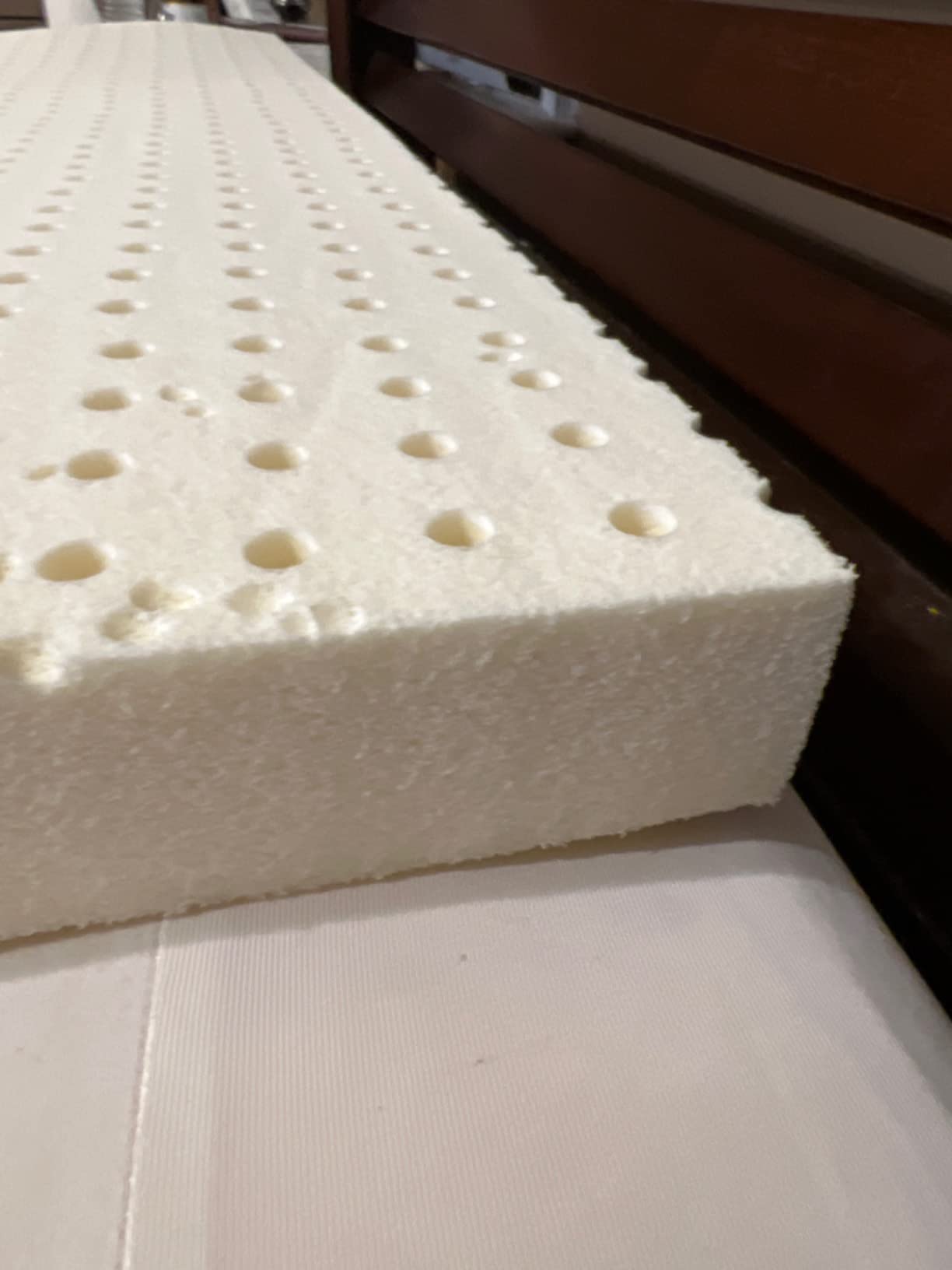 Pure Green Natural Latex Mattress Topper - Firm - 2 Inch - Queen Size (GOLS Certified Organic) customer photo 2