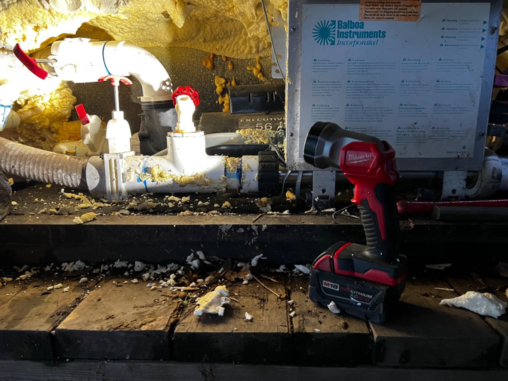 Milwaukee 2735-20 M18 LED Work Light customer photo 2