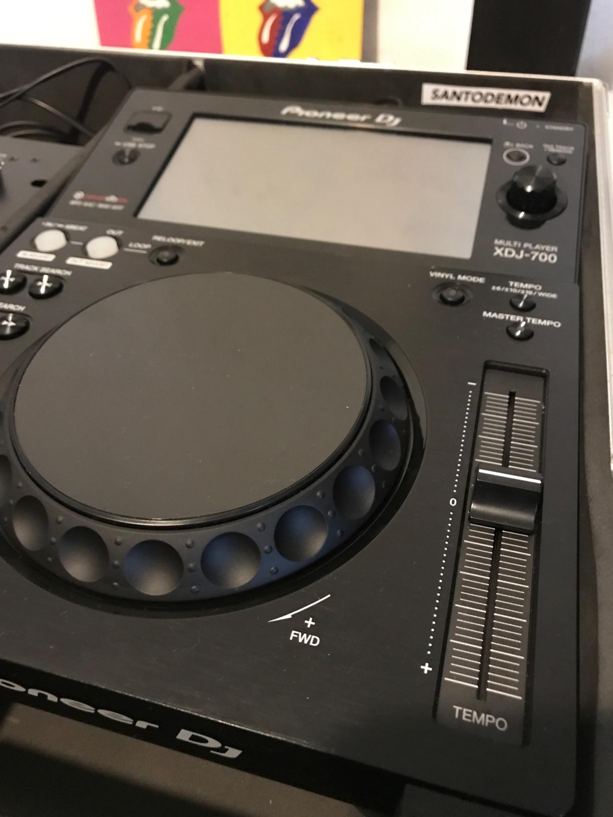 Pioneer DJ XDJ-700 Compact DJ Multi Player with Touchscreen, Rekordbox Compatible customer photo 1
