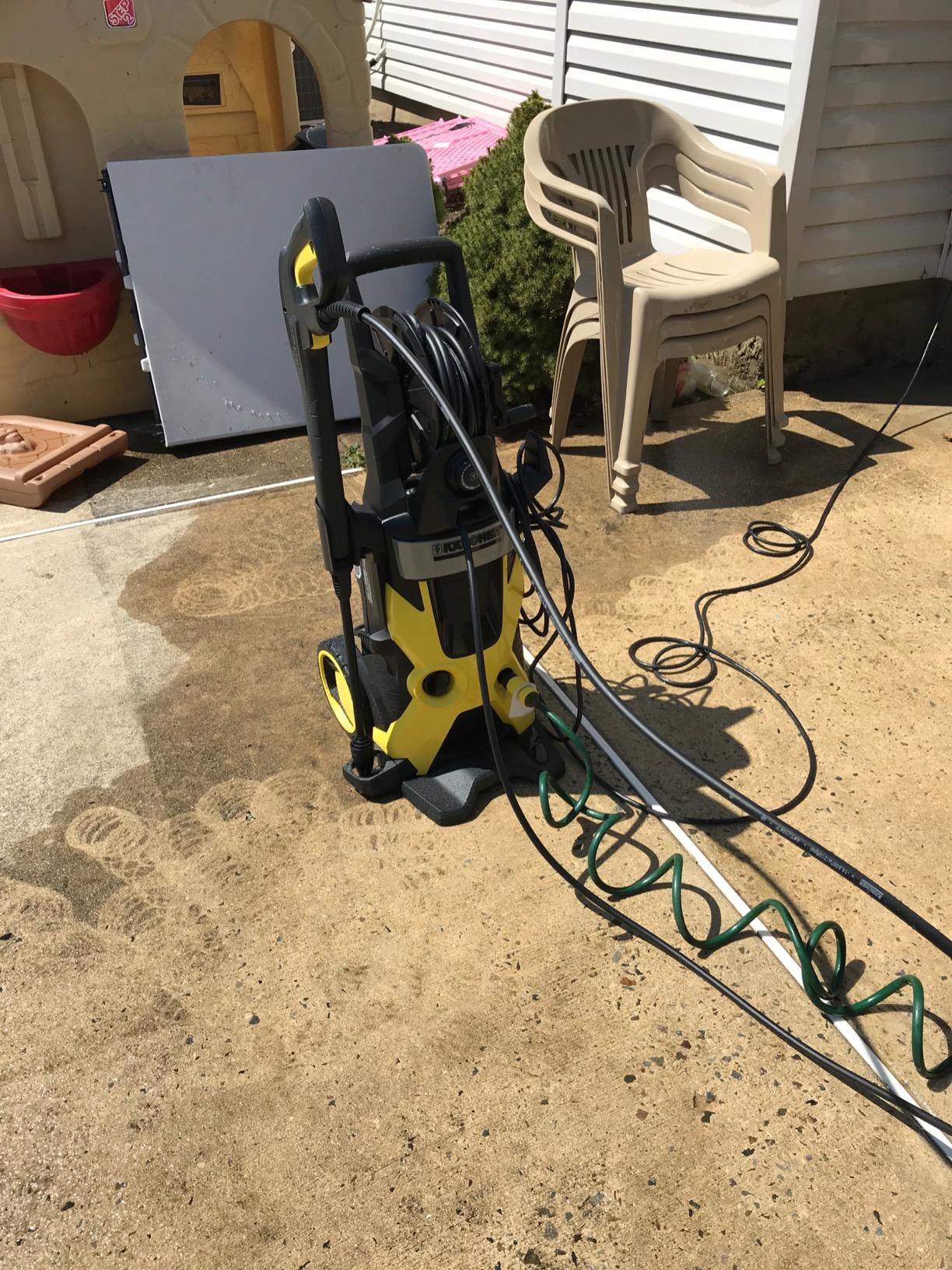 Kärcher K 5 Premium, 1.4 GPM Pressure Washer with Hose Reel, Vario Power & Dirtblaster Wands - 2000 PSI customer photo 1