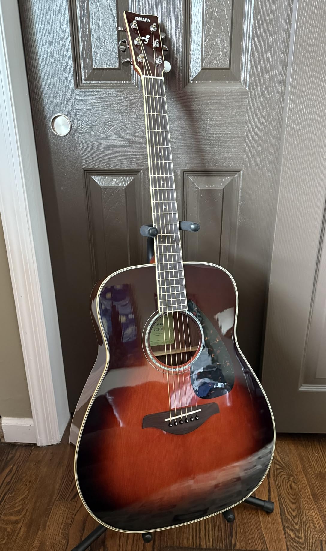 Yamaha FG830 Solid Top Acoustic Guitar, Tobacco Sunburst customer photo 1