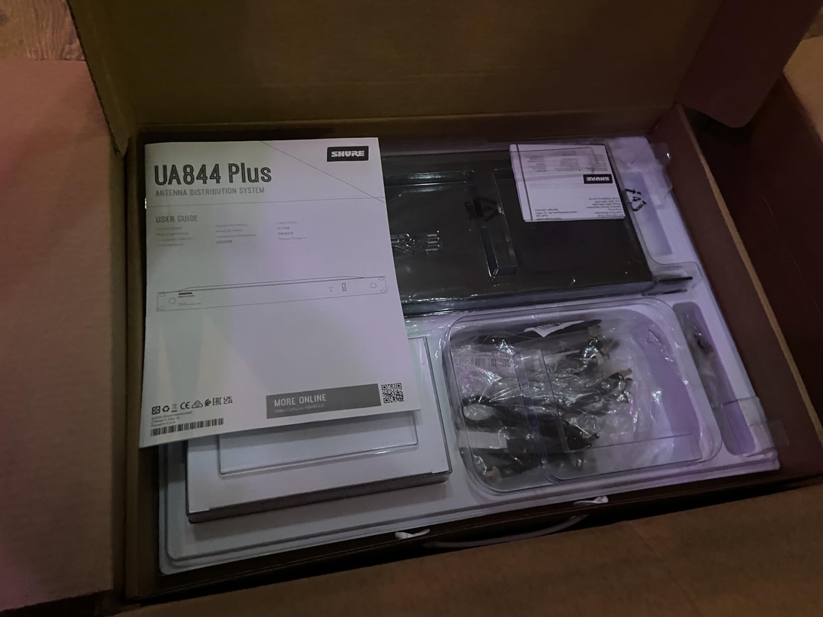 Shure PSM300 P3TRA215CL Pro Wireless in-Ear Personal Monitoring System with SE215-CL Earphones - H20 Band customer photo 1
