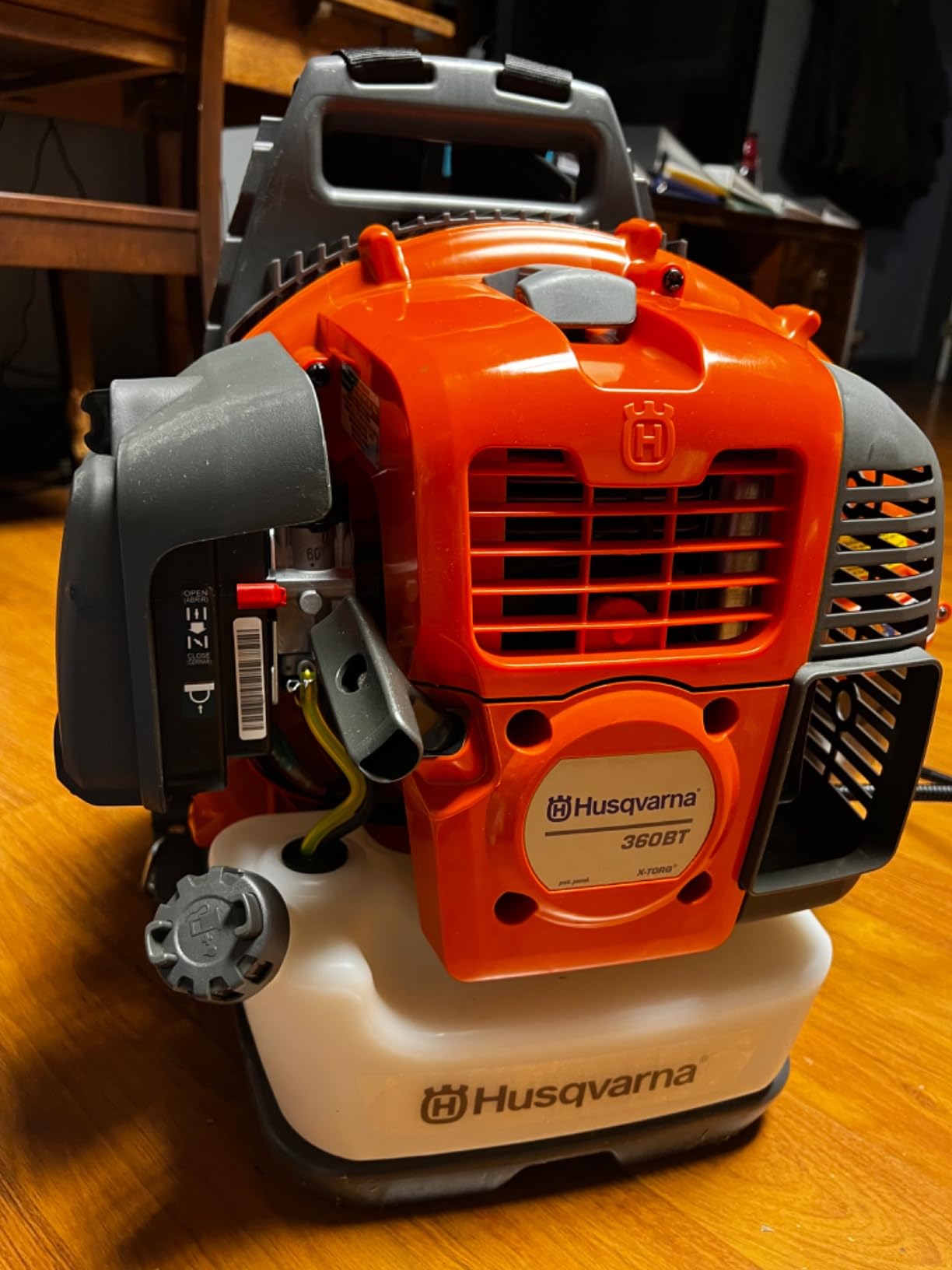 Husqvarna 360BT Gas Leaf Blower, 65.6-cc 3.81-HP 2-Cycle Backpack Leaf Blower with 890-CFM, 232-MPH, 30-N Powerful Clearing Performance and Load-Reducing Harness, Gifts for Men customer photo 1
