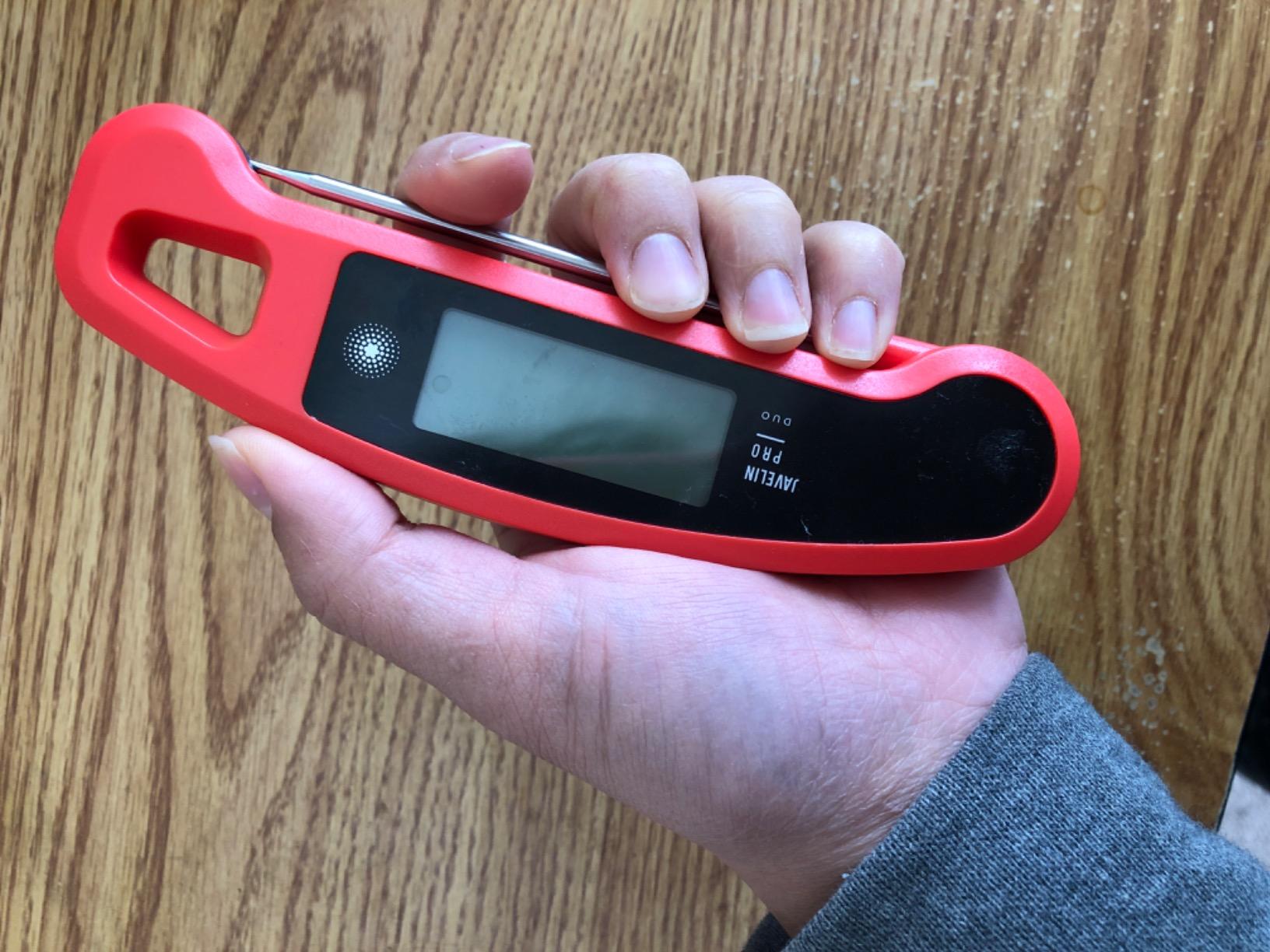 Lavatools Javelin PRO Classic Ultra-Fast 2-Second Professional Digital Instant Read Meat Thermometer for Grill and Cooking, Auto-Rotating Backlit Display, IP65 Water Resistant, NSF Certified customer photo 1