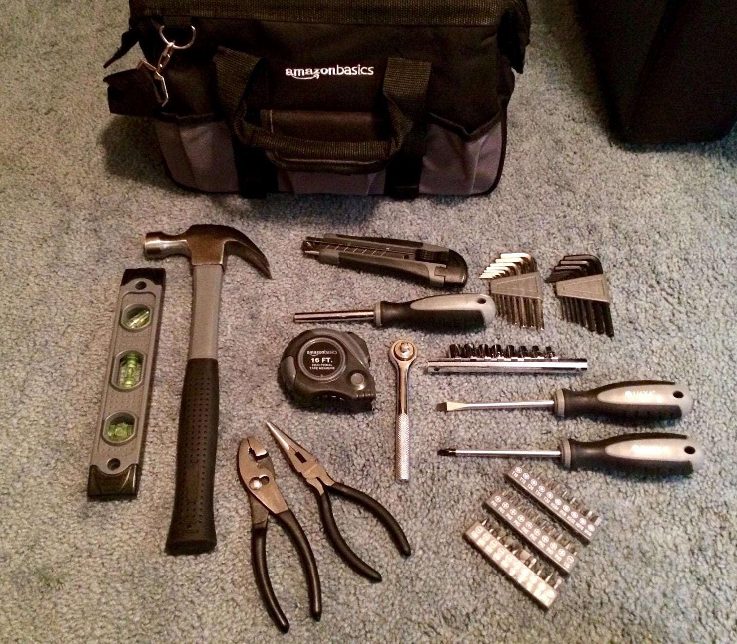 Amazon Basics 65 Piece Home Repair Tool Kit Set With Carrying Bag, Hand Tools, Socket Set, SAE and Metric customer photo 2