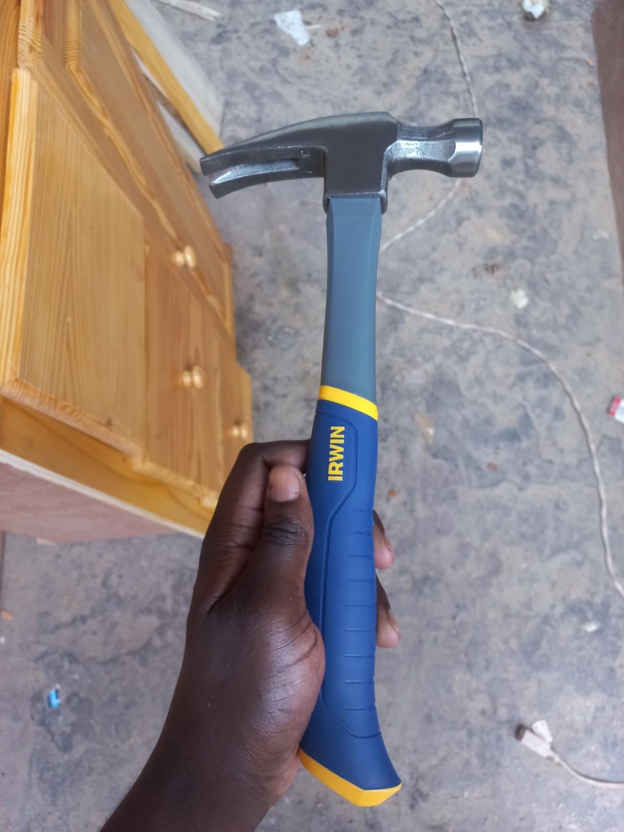 IRWIN Hammer, Fiberglass, General Purpose, Claw, 16 oz. (1954889) customer photo 2