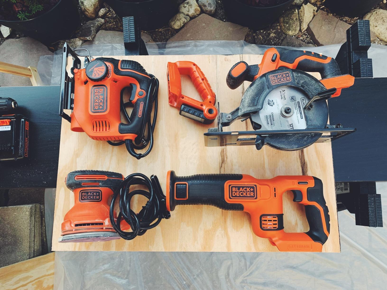 BLACK+DECKER 20V MAX Power Tool Combo Kit, 4-Tool Cordless Power Tool Set with 2 Batteries and Charger (BD4KITCDCRL) customer photo 1