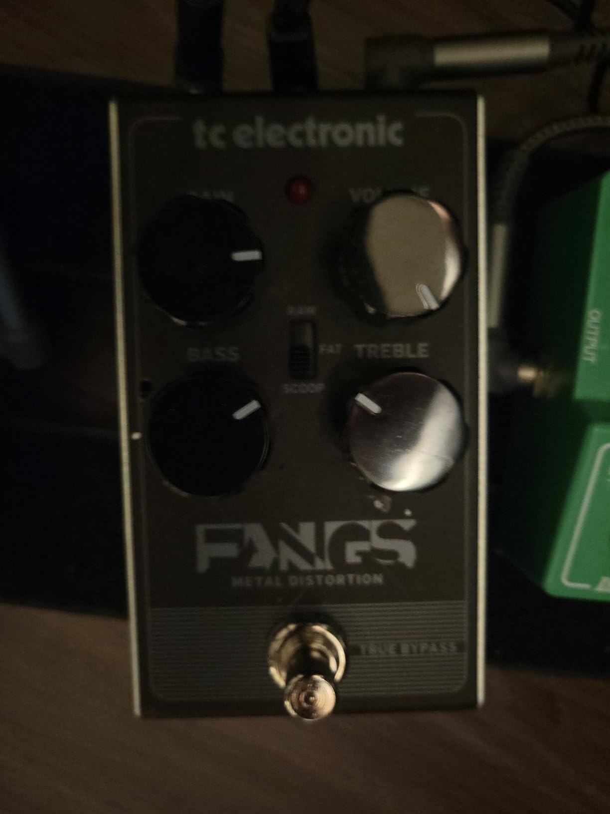 TC Electronic FANGS METAL DISTORTION Ultra-Thick, High Gain Distortion with Super Tight Response customer photo 1