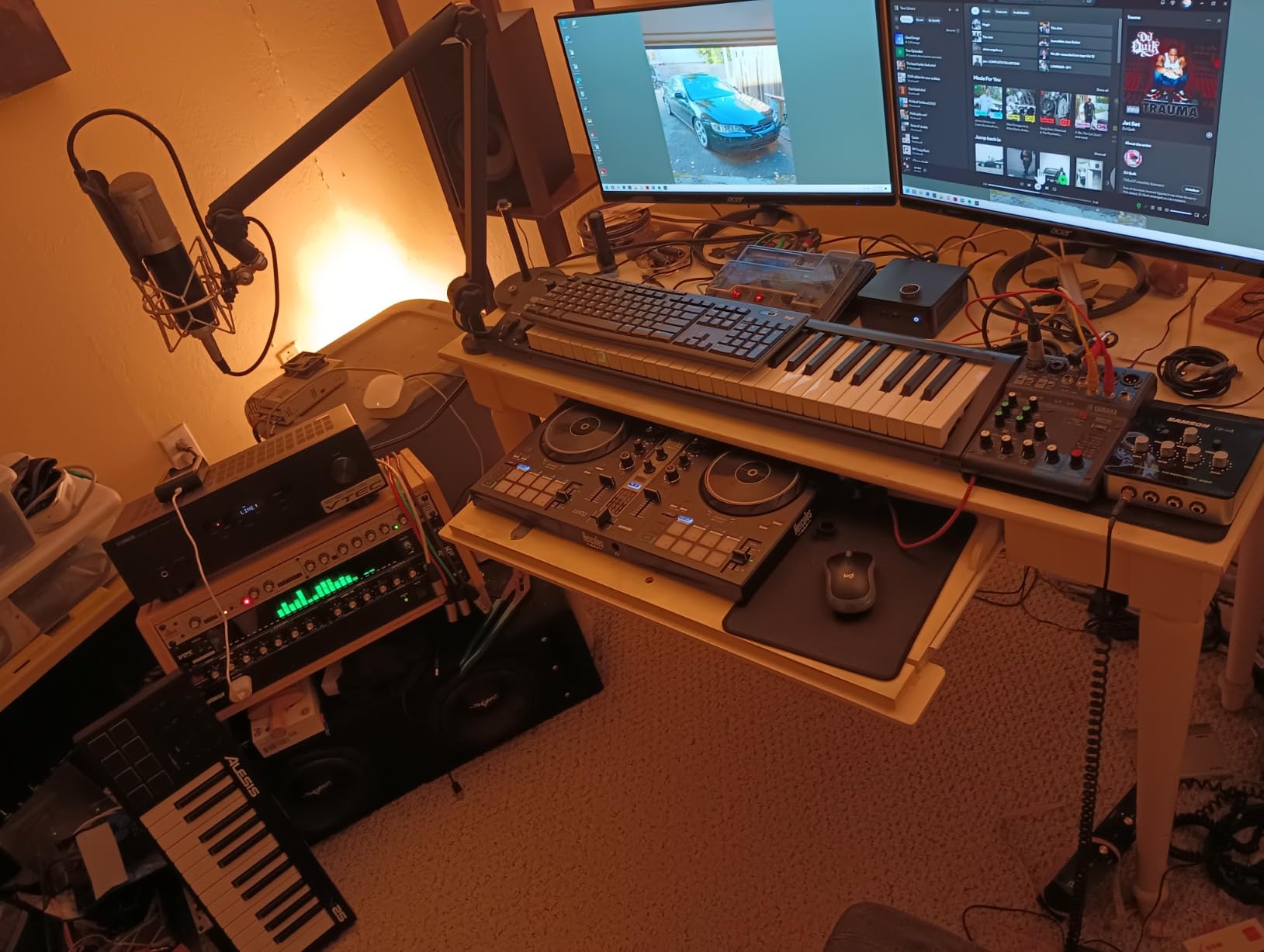 Samson QH4 4-Channel Headphone Amplifier customer photo 2