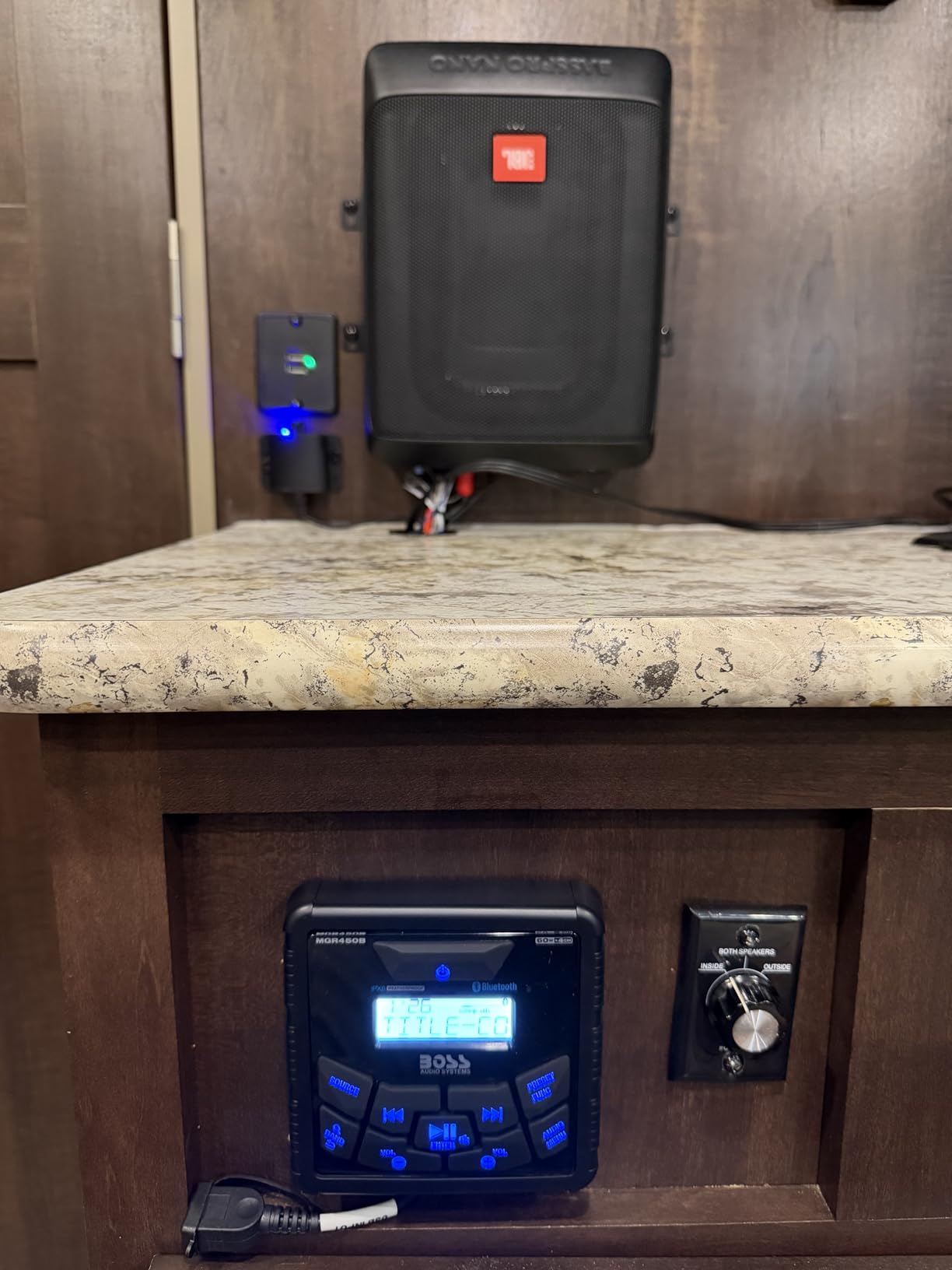 BOSS Audio Systems MGR450B Marine Boat Bluetooth Stereo, Amplified, No CD customer photo 2
