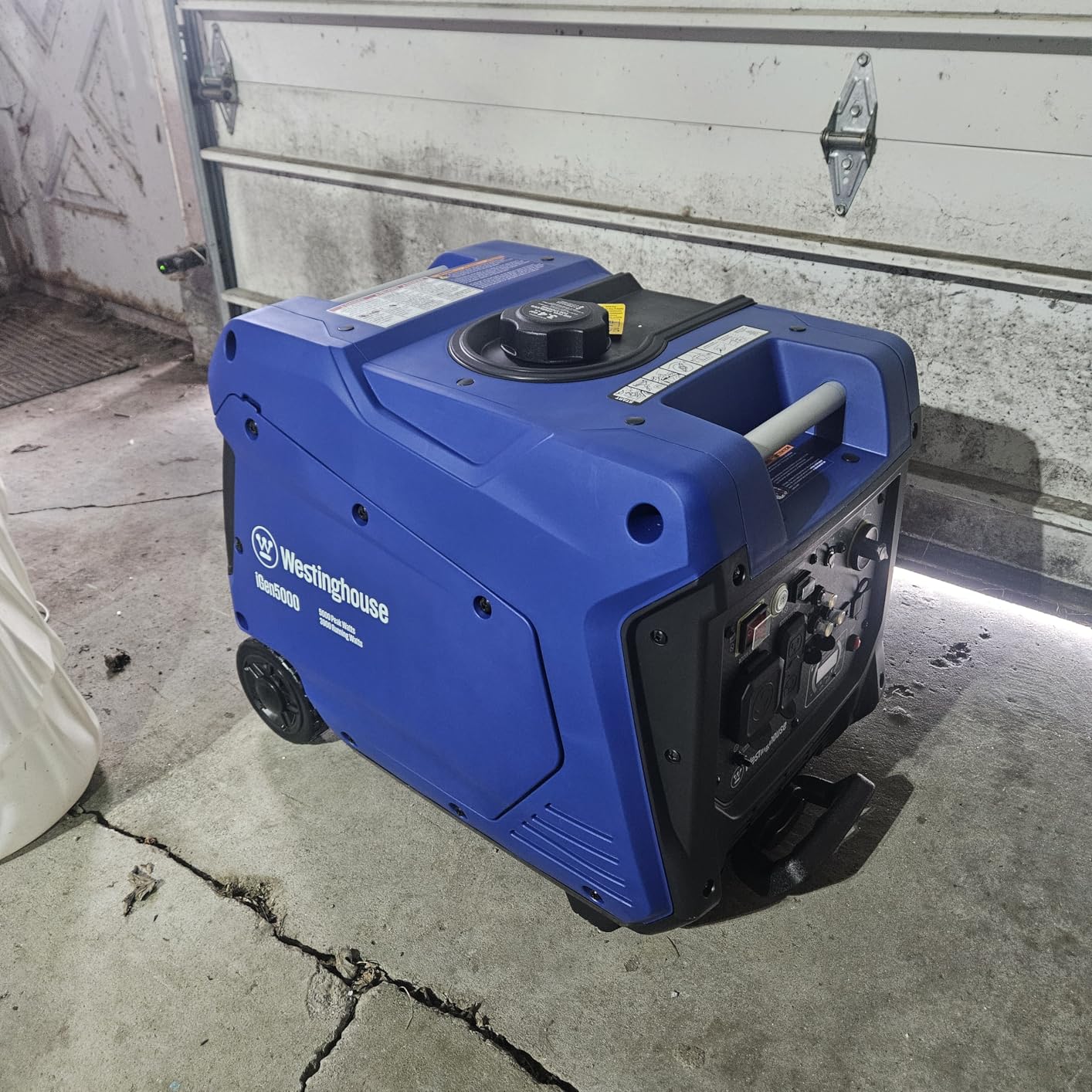 Westinghouse 5000 Peak Watt Super Quiet Portable Inverter Generator, Remote Electric Start, RV Ready, Gas Powered, Parallel Capable customer photo 1