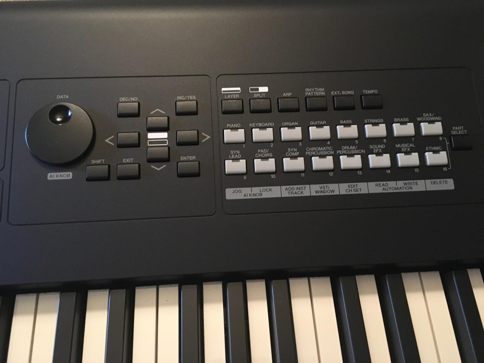 Yamaha MX88 88-Key Weighted Action Synthesizer, MX88BK customer photo 1