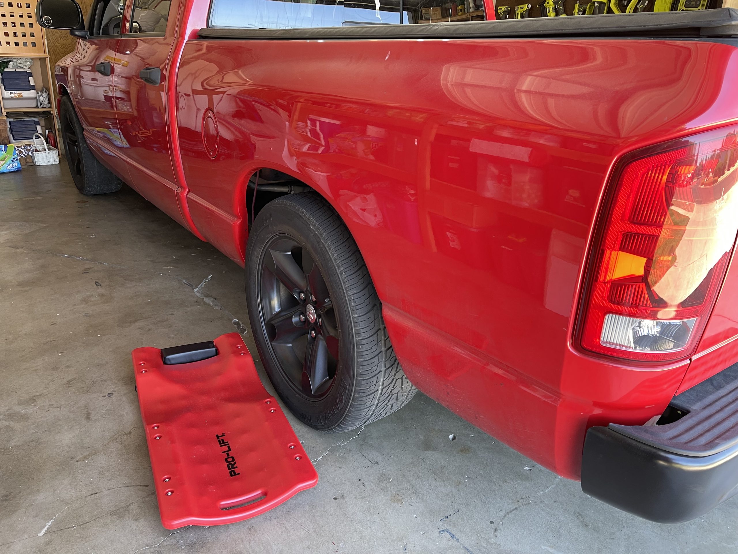 Pro Lift Mechanic Plastic Creeper 36 Inch - Blow Molded Ergonomic HDPE Body with Padded Headrest - 300 Lbs Capacity customer photo 1
