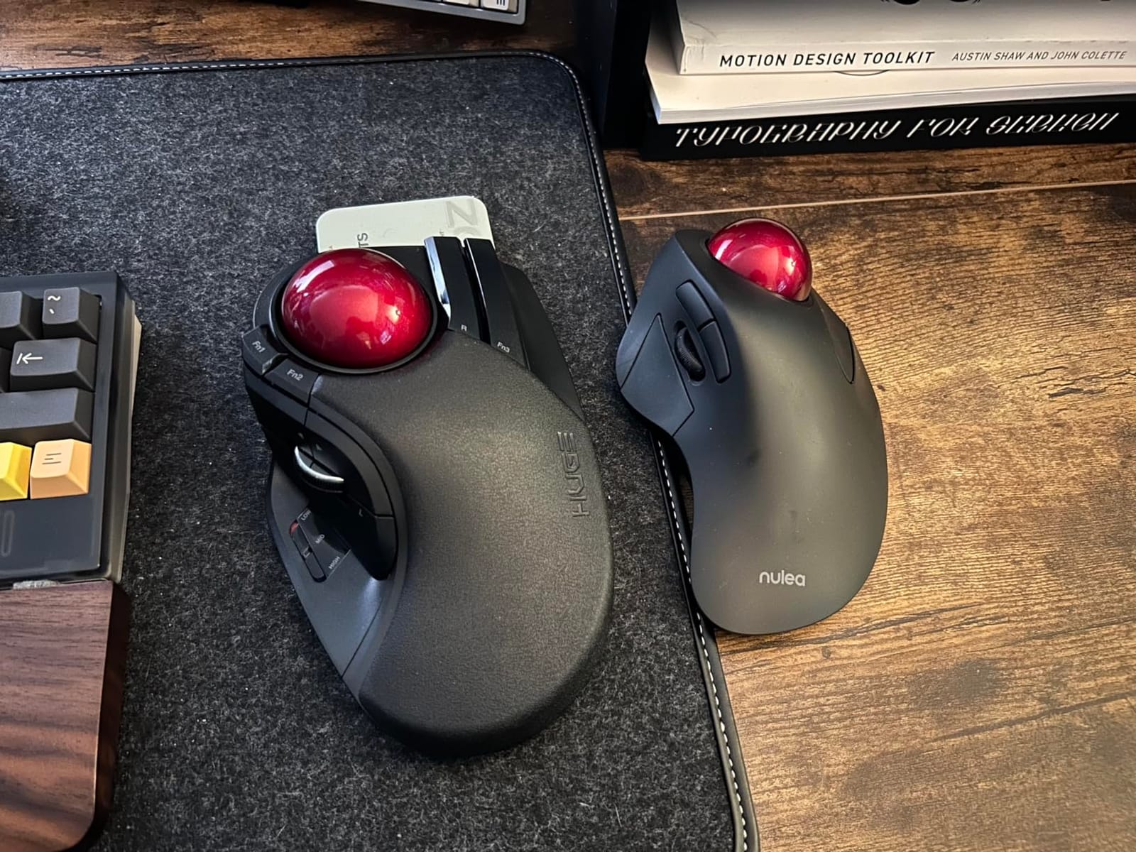 ELECOM HUGE Trackball, 2.4GHz Wireless USB, Index Finger Control, Customizable 8-Button, Large Soft Palm Rest, 52mm Ball, Windows PC Mac (M-HT1DRBK) customer photo 1