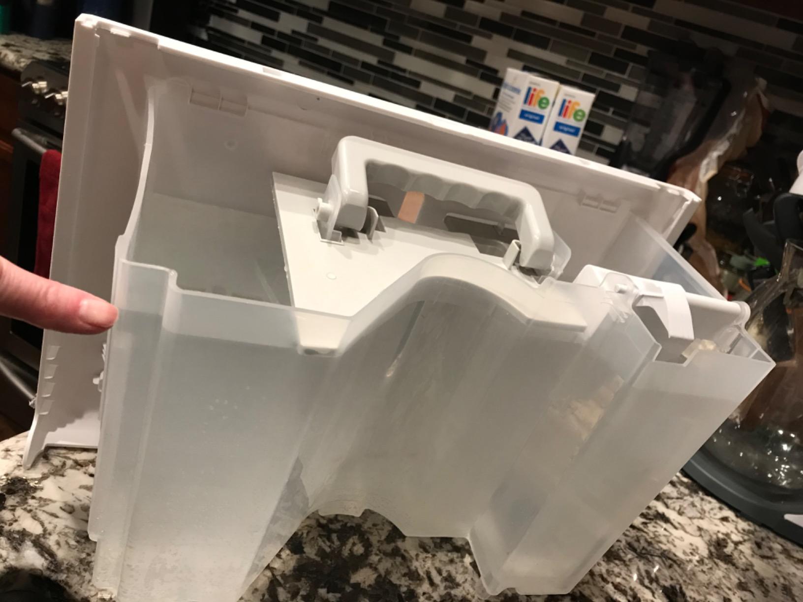 hOmeLabs Dehumidifier 7,000 Sq Ft 50 Pint (MAX 120 Pint at 95°F, 90% RH) customer photo 1