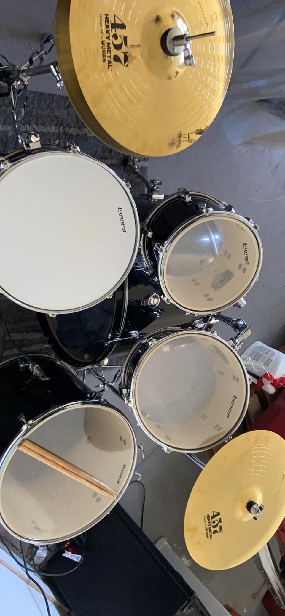 Ludwig Accent Drive Series LC19511 Complete 5-Piece Drum Set Package with Cymbals, Hardware, Drum Throne, Chain-drive Pedal and Sticks, Black Sparkle customer photo 2
