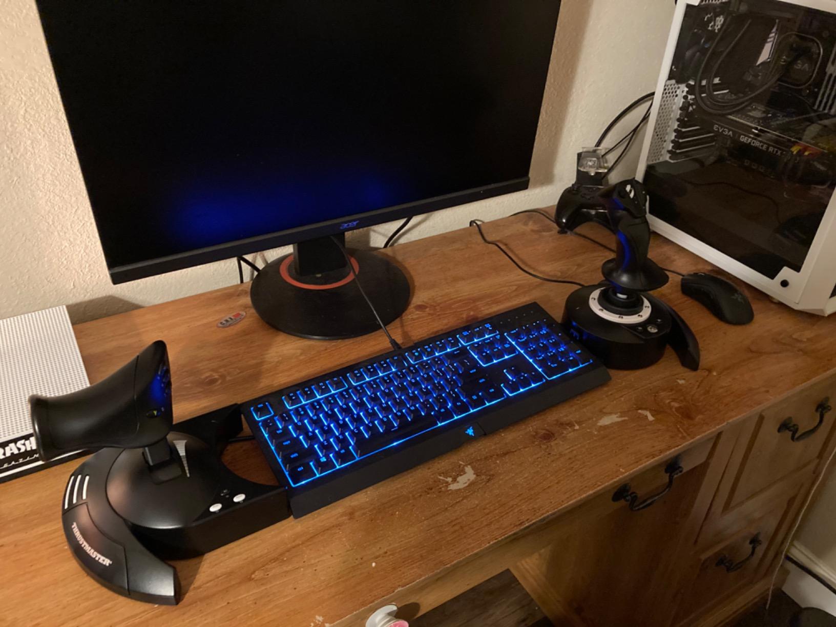 Thrustmaster T-Flight Hotas One Flight Stick & Throttle - XBOX & PC | Detachable design, Officially licensed, adjustable resistance, responsive trigger, 14 programmable buttons, dual rudder customer photo 1