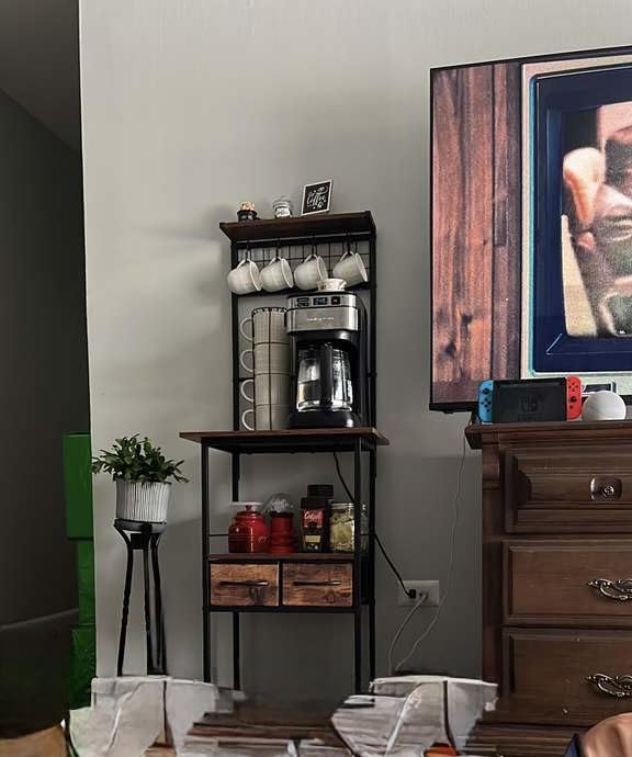 Hamilton Beach FrontFill 12 Cup Programmable Drip Coffee Maker | Regular & Bold Brew Options | Auto Pause and Pour | Glass Carafe | Black with Stainless Accents | 46310 customer photo 1