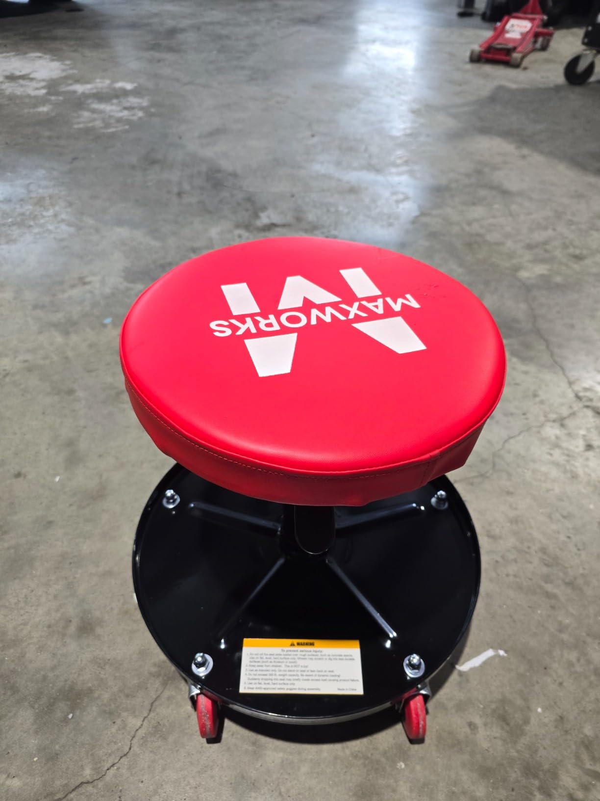 MaxWorks 80771 Pneumatic Roller Seat/Creeper with Adjustable Height - 300 lb Capacity customer photo 1