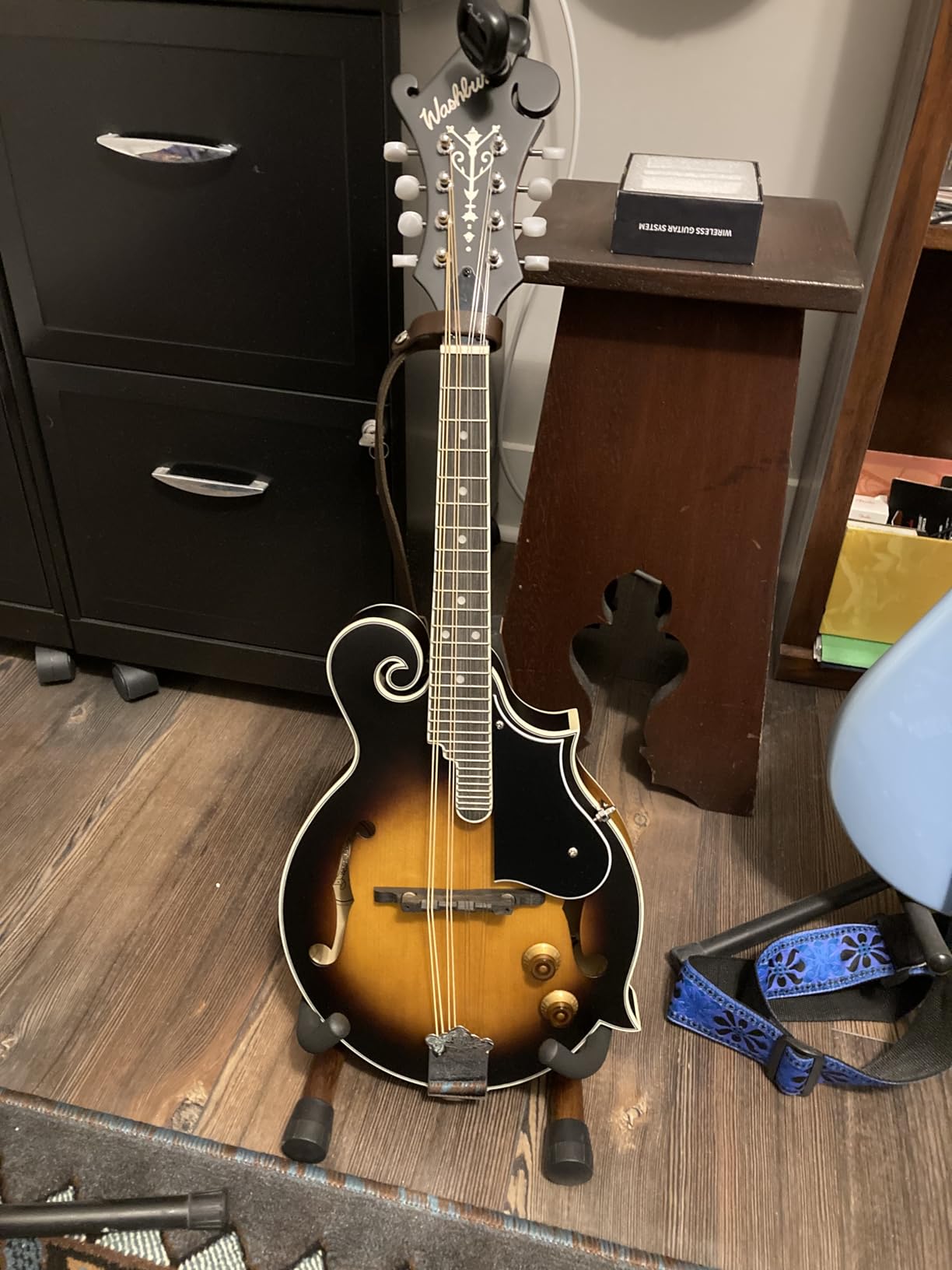 Washburn M108SWK-D Americana Series F Style Mandolin, Vintage Sunburst | Solid spruce top; Solid mahogany back and sides; Includes case customer photo 2
