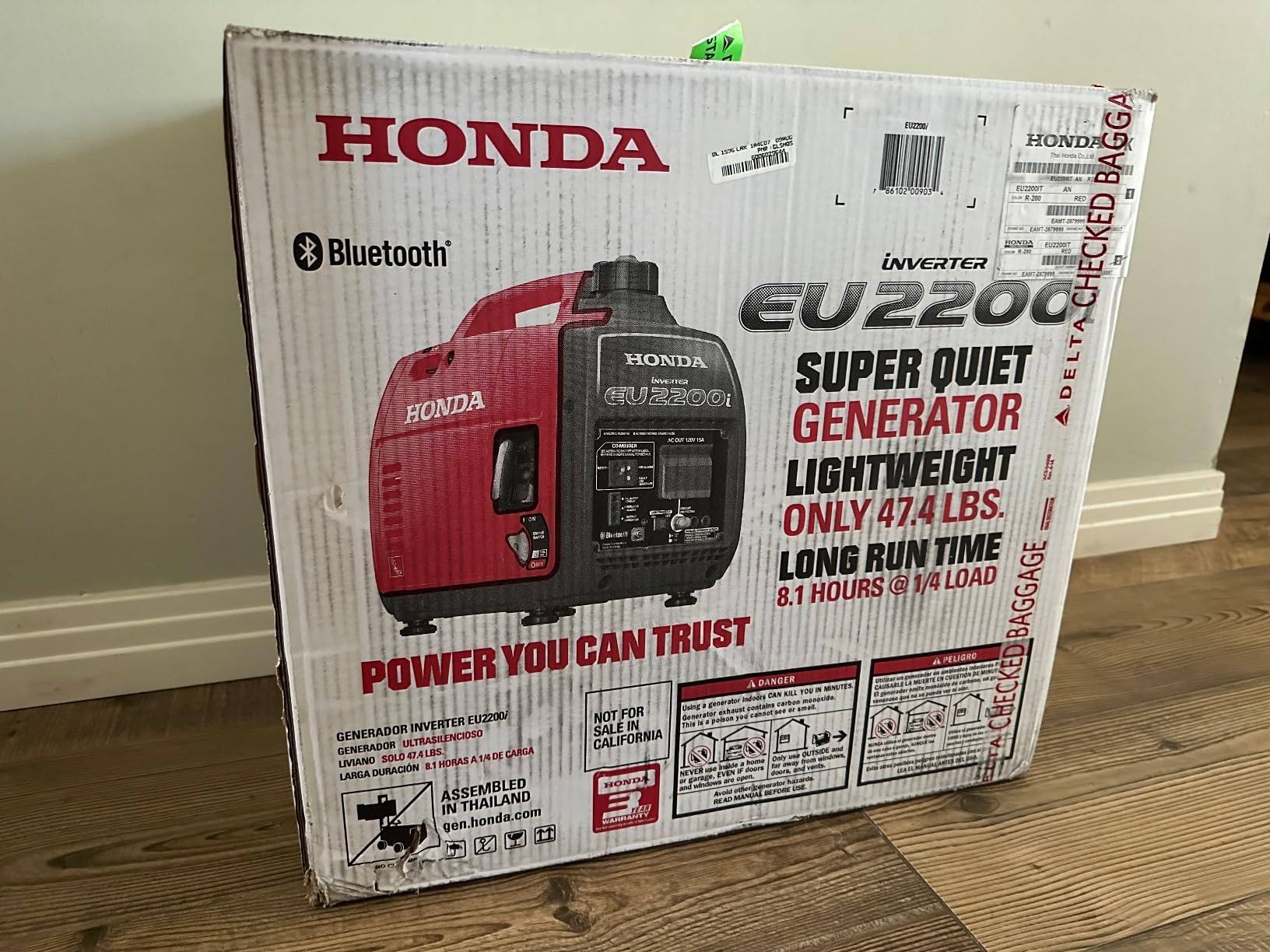 Honda EU2200i 2200 Watt Inverter Generator, Super Quiet 120V Gas Powered Portable Generator for Camping or Home Backup Power Supply, Up to 8.1 Hour Run Time (EU2200ITAN) customer photo 1