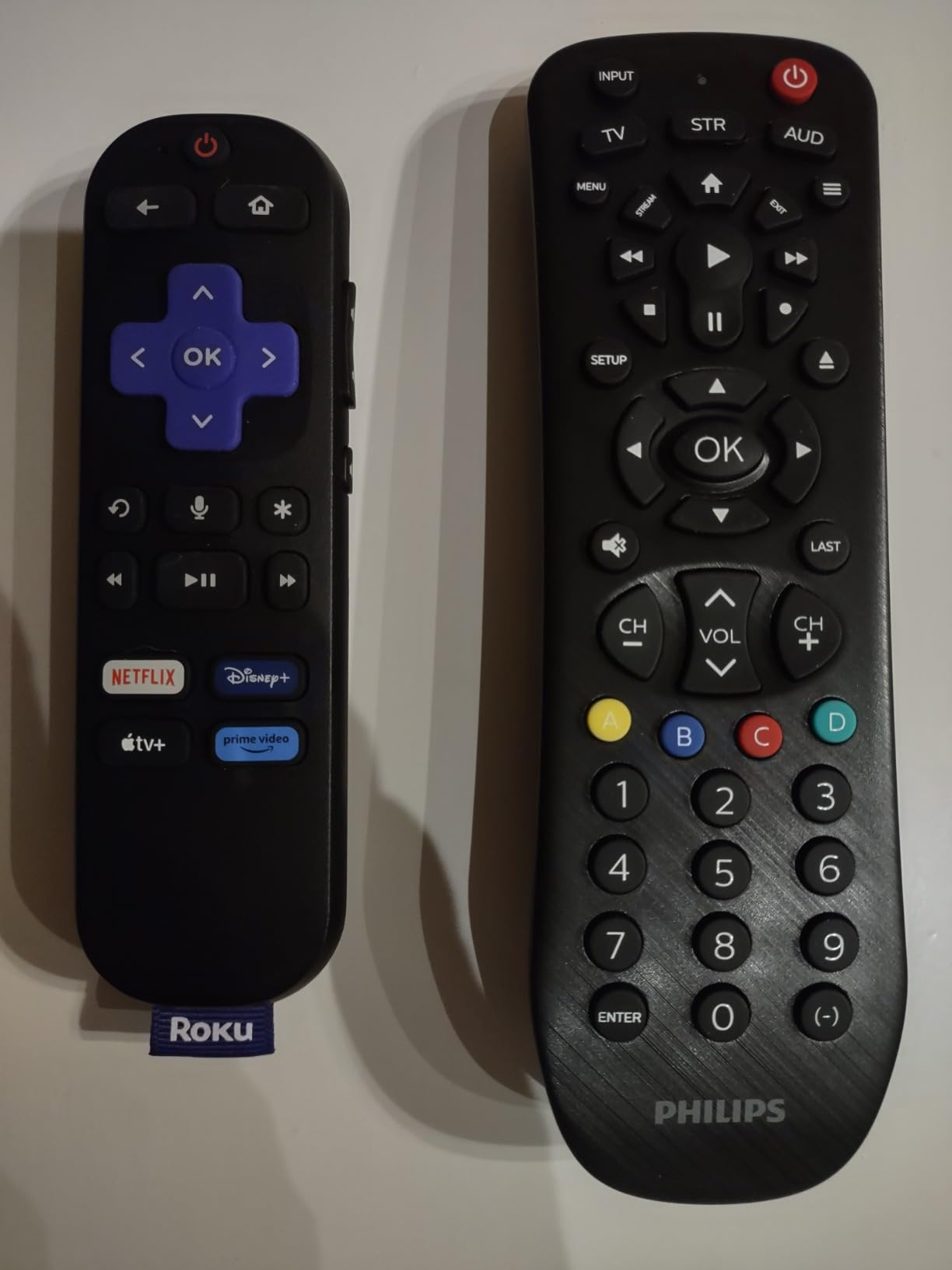 Philips Universal Remote Control, Universal TV Remote Replacement | Samsung TV Remote Control, for Roku Remote Replacement, Vizio, LG, Sony, Apple, 3 Device, Black, SRP9232D/27 customer photo 2