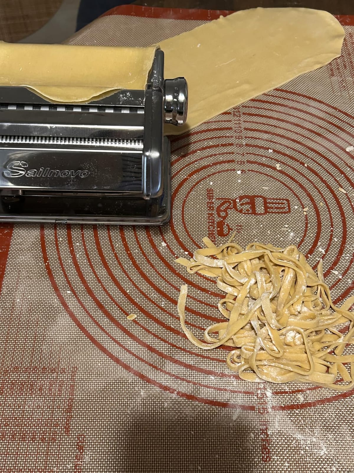Sailnovo 3-in-1 Pasta Maker with 9-Setting Pasta Roller & Cutters, Silver customer photo 1