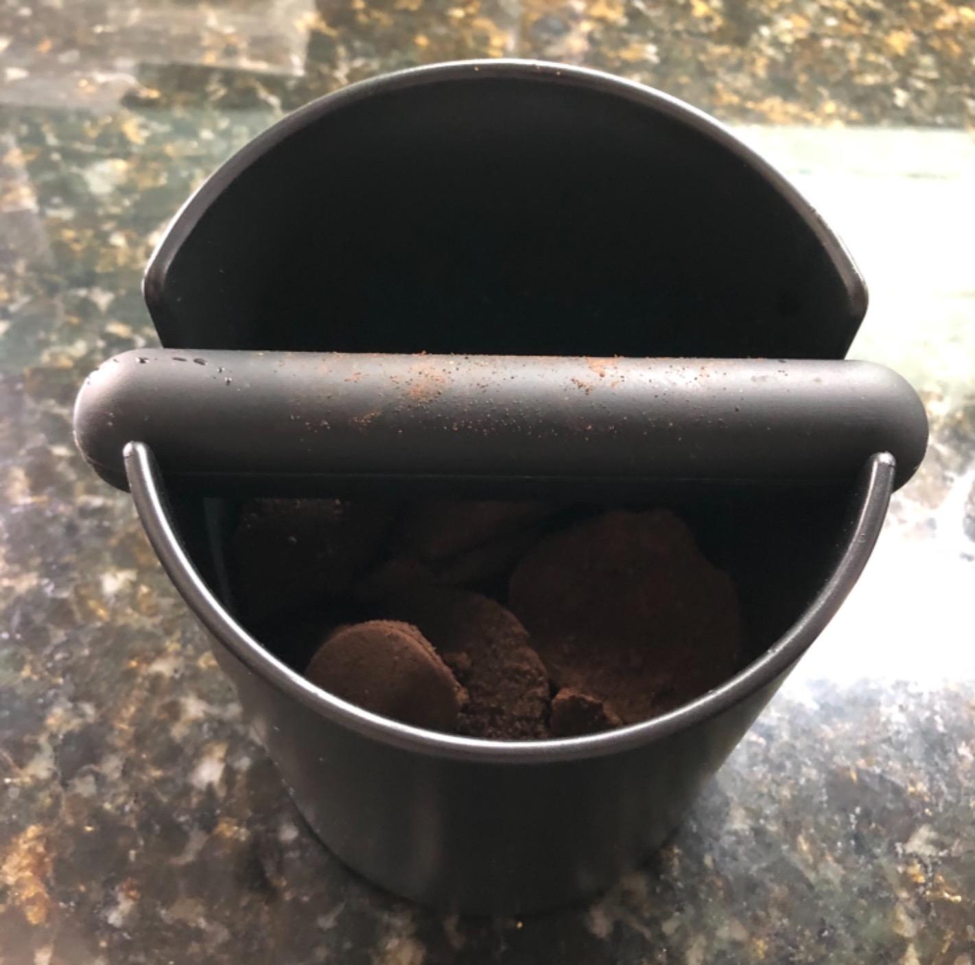 HOMEE Coffee Knock Box 4.8 Inch Barista Style Knock Box With Removable Bar | Round Shock-Absorbent Durable With Removable Knock Bar and Non-Slip Base Gift customer photo 2