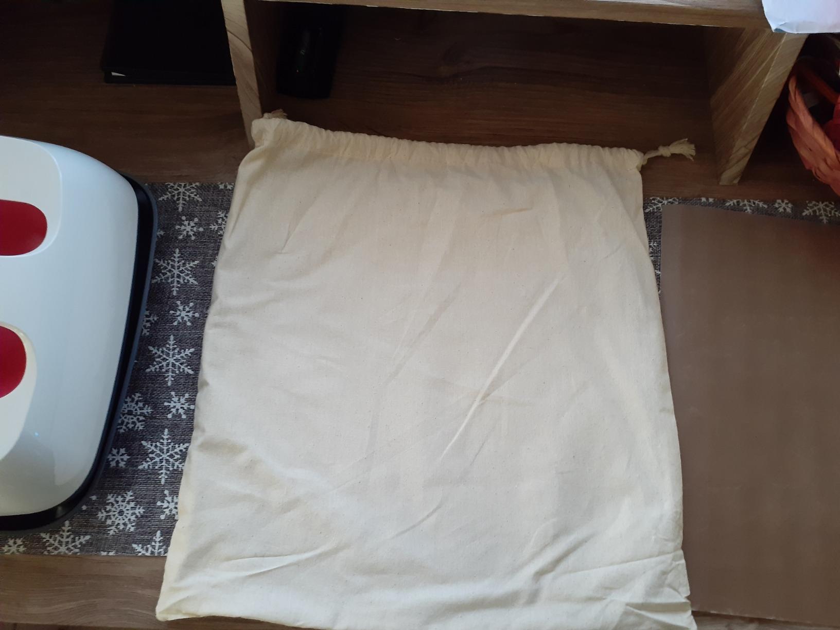 Cricut EasyPress 2 - 9 in x 9 in Heat Press - Heat Transfer Machine for T-Shirts, Tote Bags, Baby Clothes, Decor, & More - Easy to Use - Raspberry customer photo 1