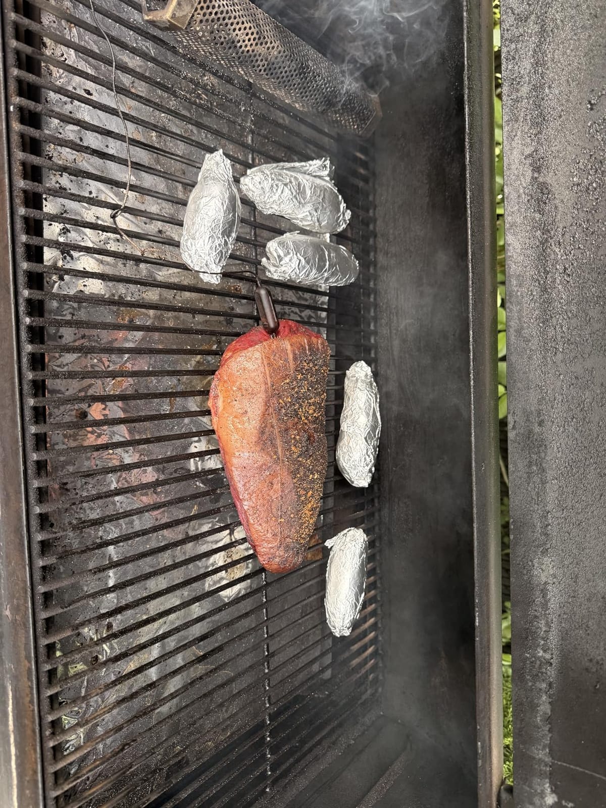 Traeger Pro 34 Wood Pellet Grill & Smoker, 884 Sq In, WiFi | 450°F max temp, meat probe included, 6-in-1 BBQ versatility - grill, smoke, bake, roast, braise & BBQ customer photo 1
