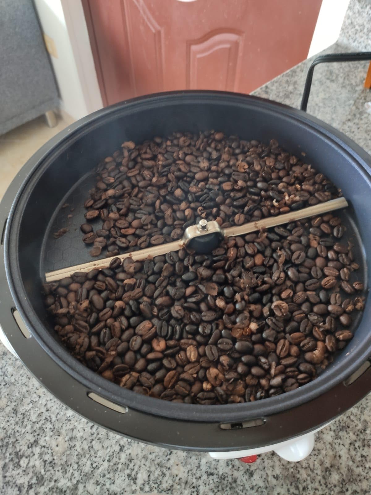 JIAWANSHUN 1.1LB Electric Coffee Bean Roaster 1200W | 0-240°C Adjustable Temp, Non-Stick Pan, for Green Coffee Beans, Home Use customer photo 1