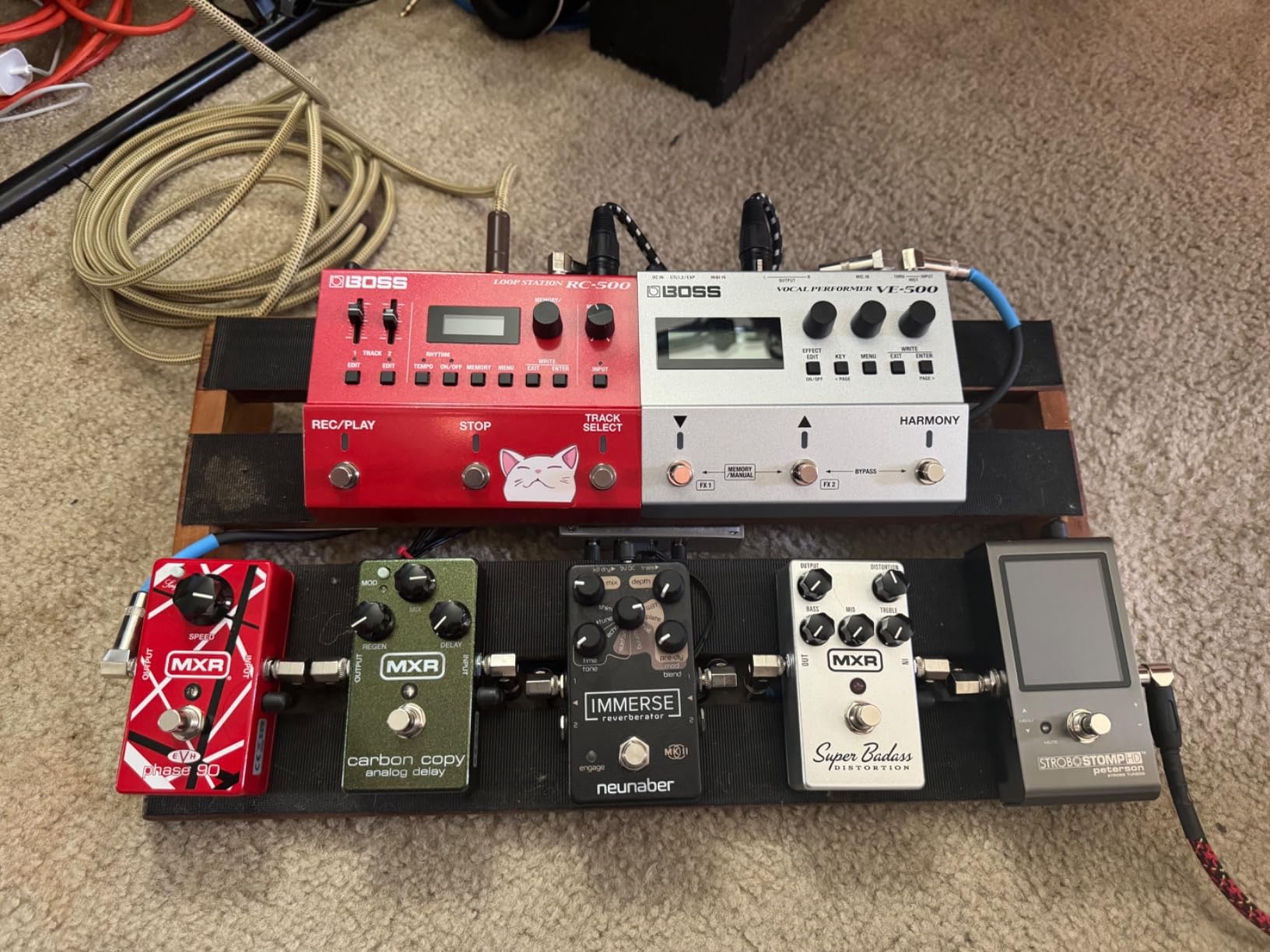 BOSS VE-500 Vocal Performer | Advanced Vocal Multi-Effects Unit for Singing Guitarists | Powerhouse Tools for your Pedalboard | Auto Harmony and Pitch Correction | Guitar Input | Vocoder | Looper customer photo 1