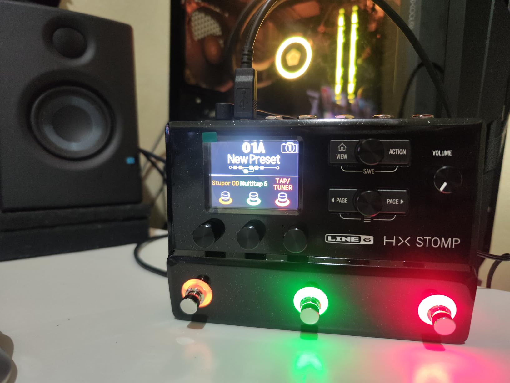 HX Stomp Multi-Effects Guitar Pedal customer photo 1