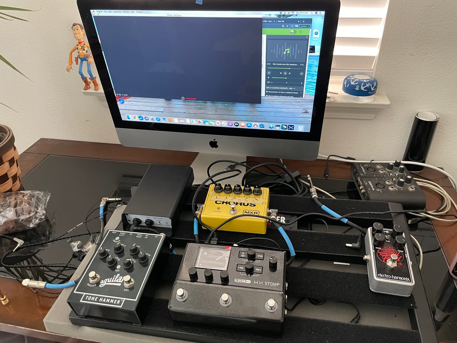 HX Stomp Multi-Effects Guitar Pedal customer photo 2