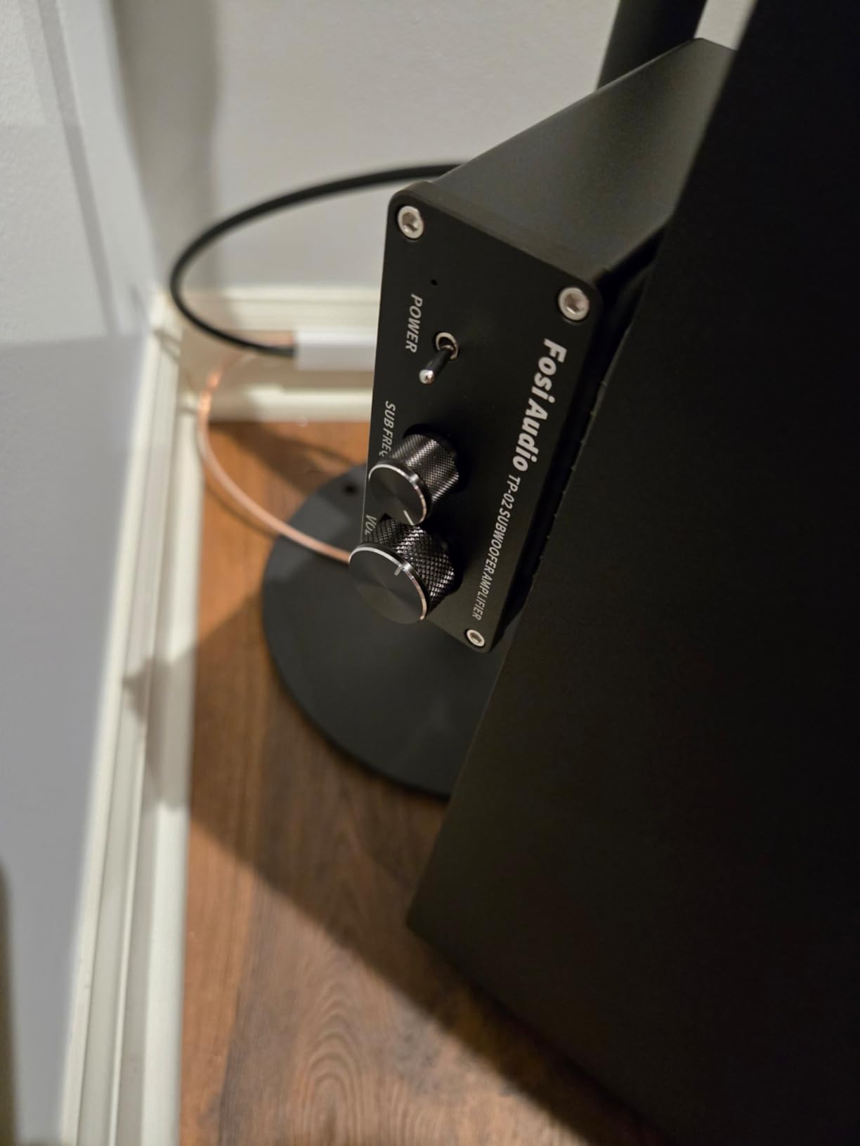 Fosi Audio TP-02 Subwoofer Amplifier Home Audio, Mini Bass Amp Mono Subwoofer Amp, with TDA7498E Chip 220W Volume and Frequency Control, for Powered Passive Subwoofers Bass Shakers customer photo 1