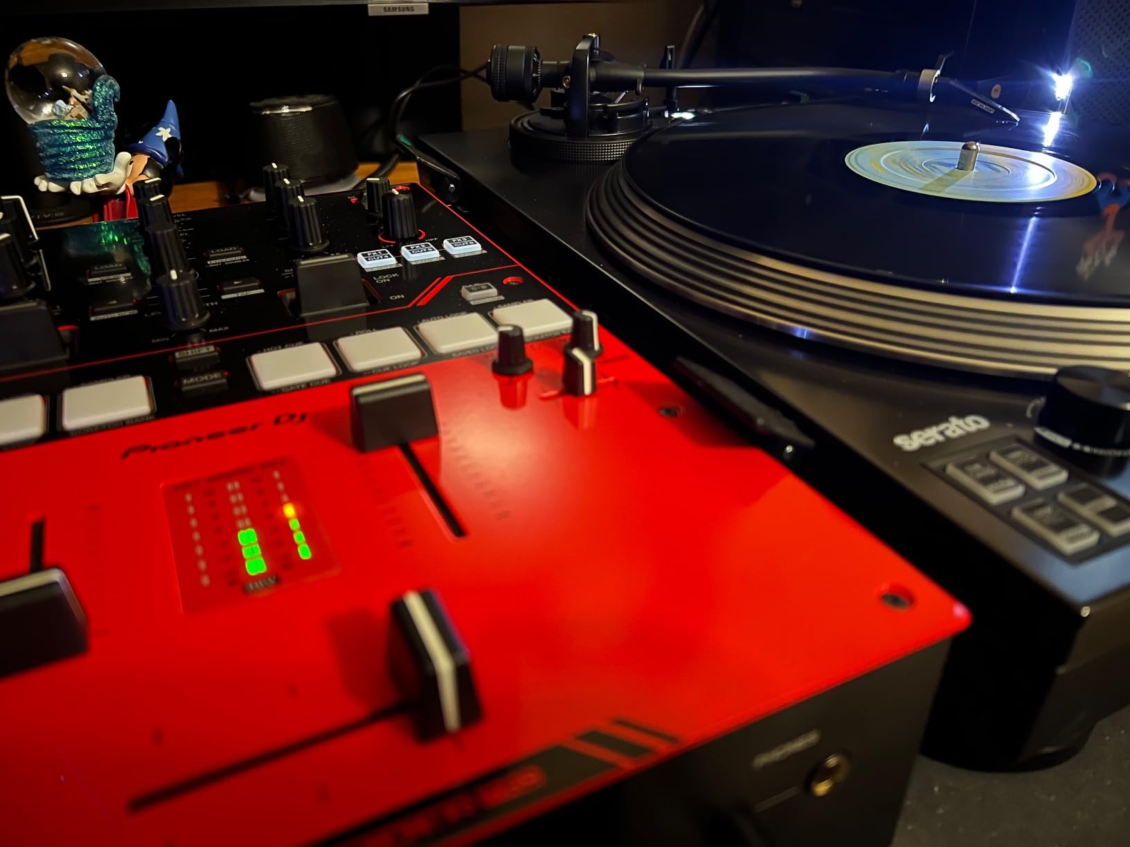 Reloop RP-8000 MK2 Upper Torque Hybrid Turntable Instrument customer photo 2