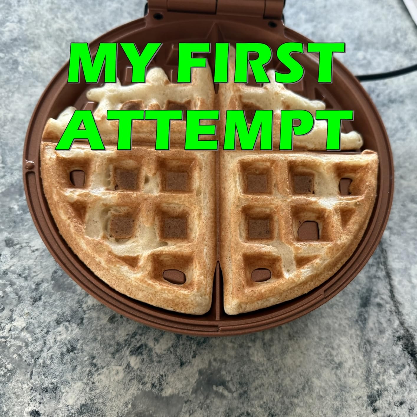Hamilton Beach Belgian Waffle Maker with PFAS-Free Non-Stick Ceramic-Coated Plates, Browning Control, Indicator Lights, Stainless Steel (26081) customer photo 2