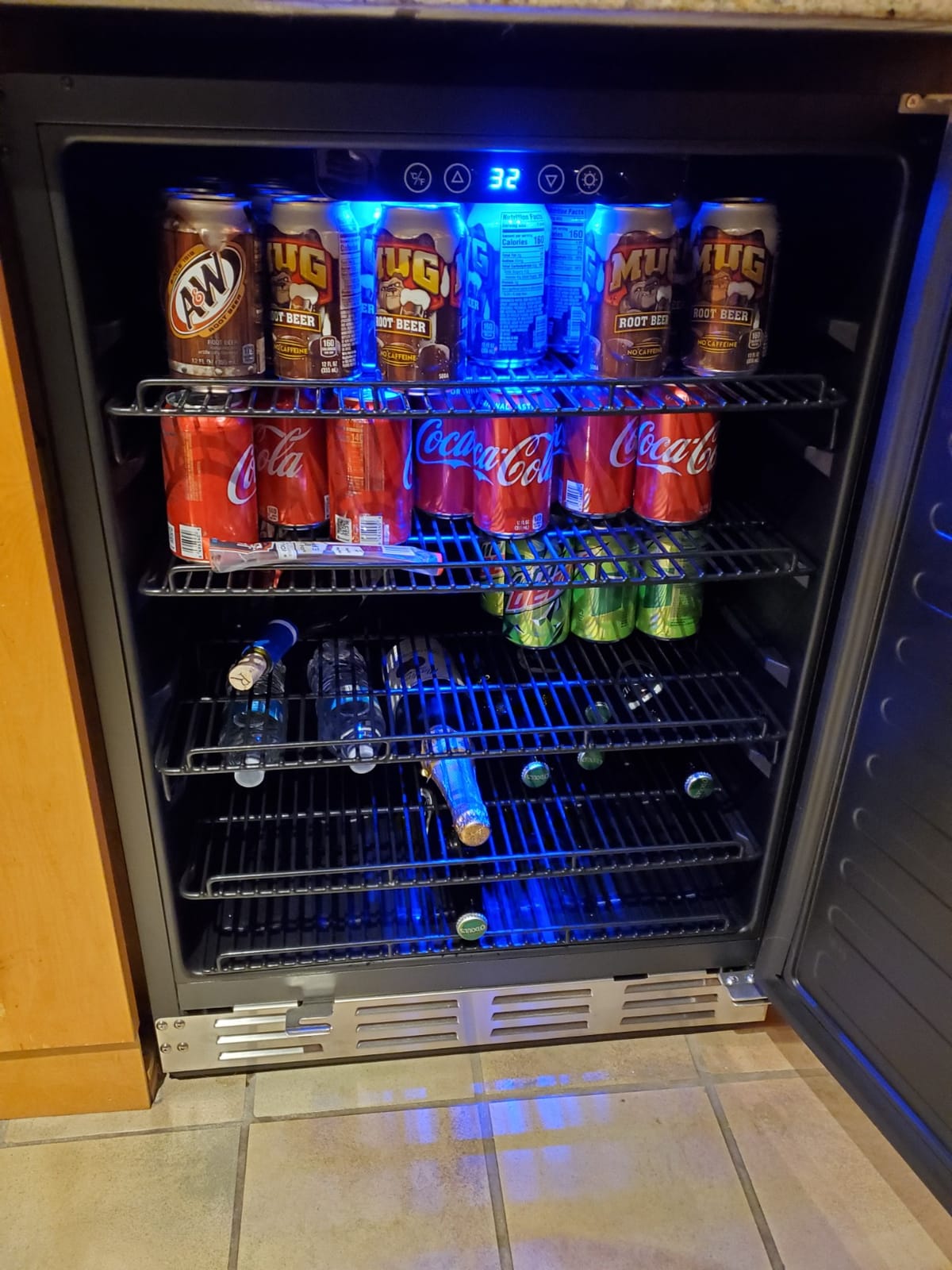 Kalamera 24 inch Stainless Steel Beverage Refrigerator, Outdoor Mini Fridge | Under Counter Beverage Cooler for 154 Cans with 32-41℉ Temperature Range - Soda, Beer Refrigerator with Soild Stainless Door customer photo 2