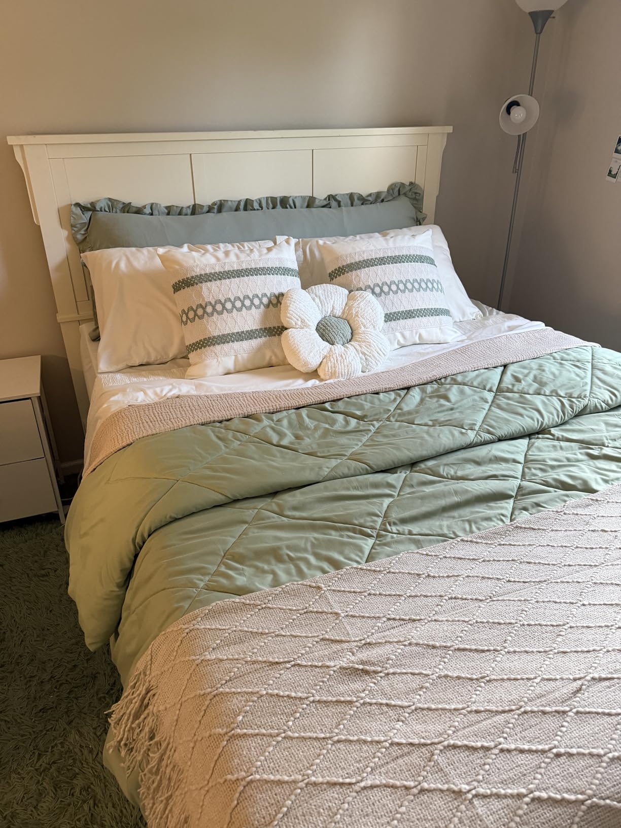 Bedsure Queen Sheet Set - 4 Pieces Soft, Breathable, Cooling Bed Sheets | Hotel Luxury Bedding, Oeko-Tex, Easy Care, Deep Pocket, Fade Resistant, Shrink Resistant, Sturdiness, Emboss Design customer photo 1