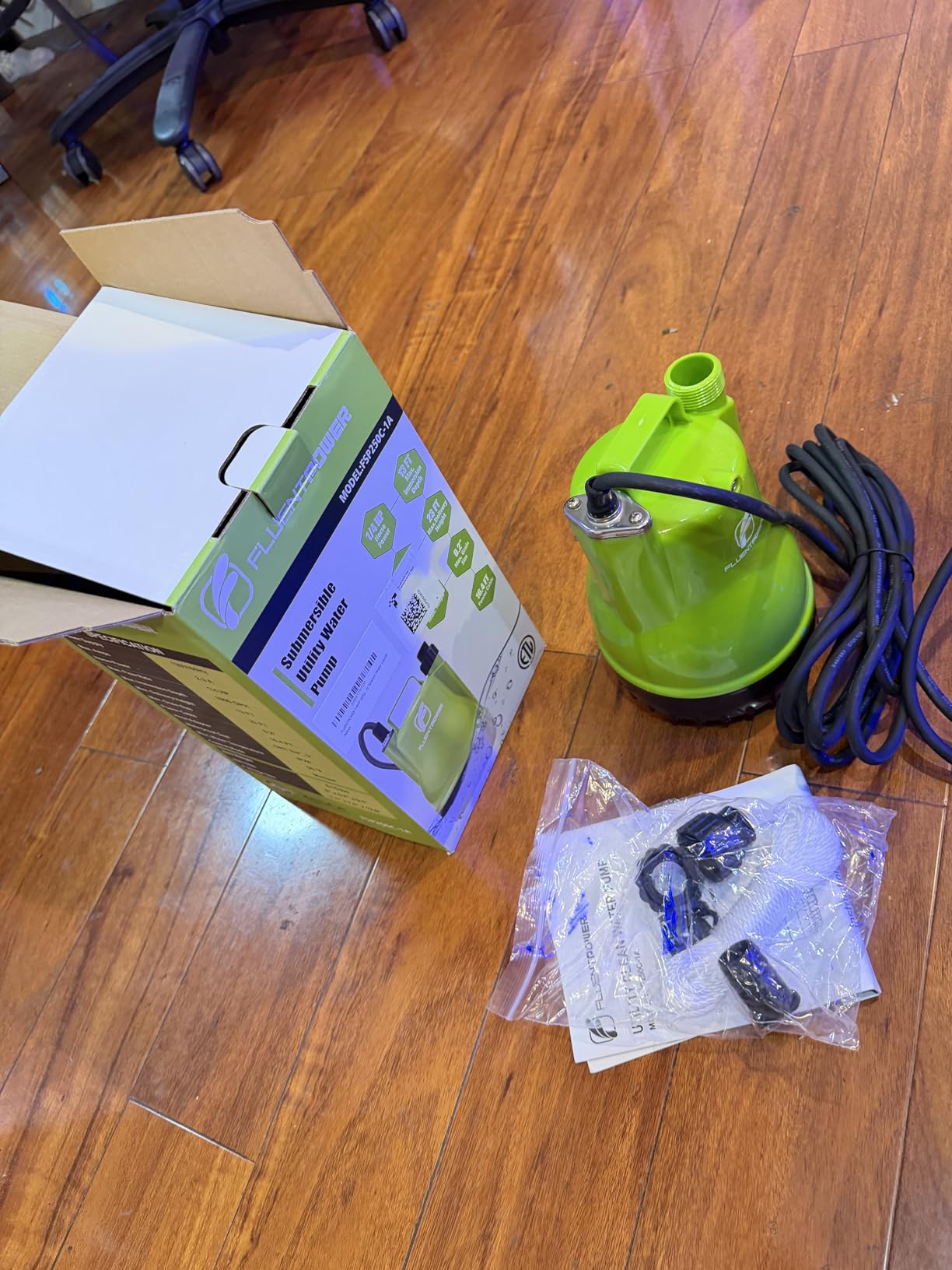 FLUENTPOWER 1/4HP Utility Pump 1900GPH Portable Submersible Sump Pump, Manual Control with 16.4 Ft Cord for Draining Water from Pool Pond Garden Hot Tub Basement Tankless Heater Liquids customer photo 2