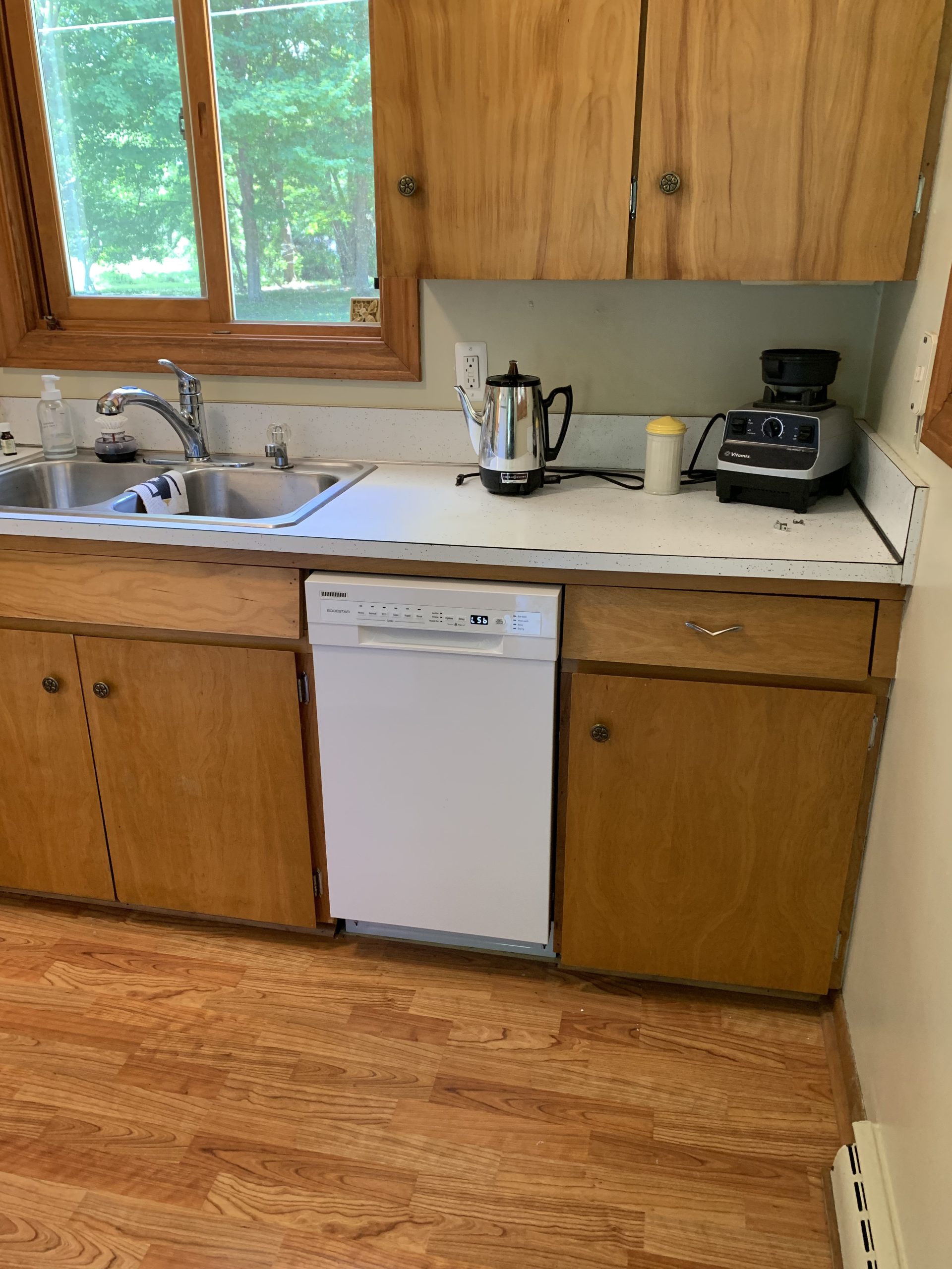 EdgeStar BIDW1802BL 18 Inch Wide 8 Place Setting Built-In Dishwasher customer photo 1