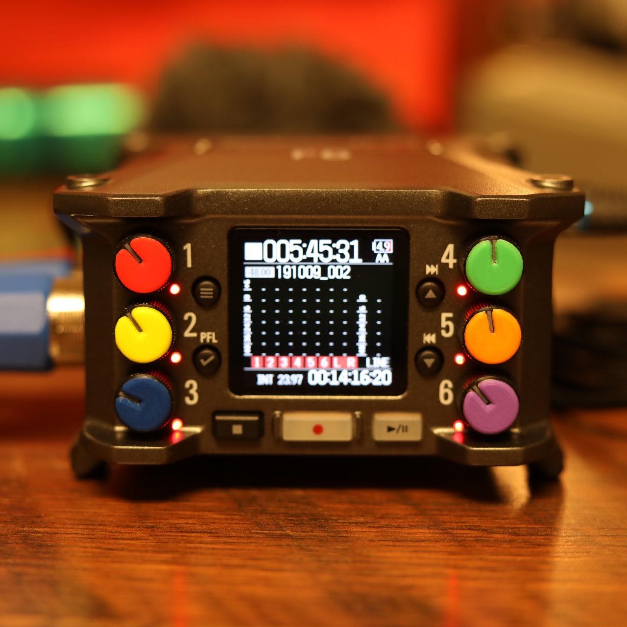Zoom F6 Professional Field Recorder for Filmmakers & Musicians | 6 XLR Inputs, Pro Quality Preamps, 32-Bit Float customer photo 1