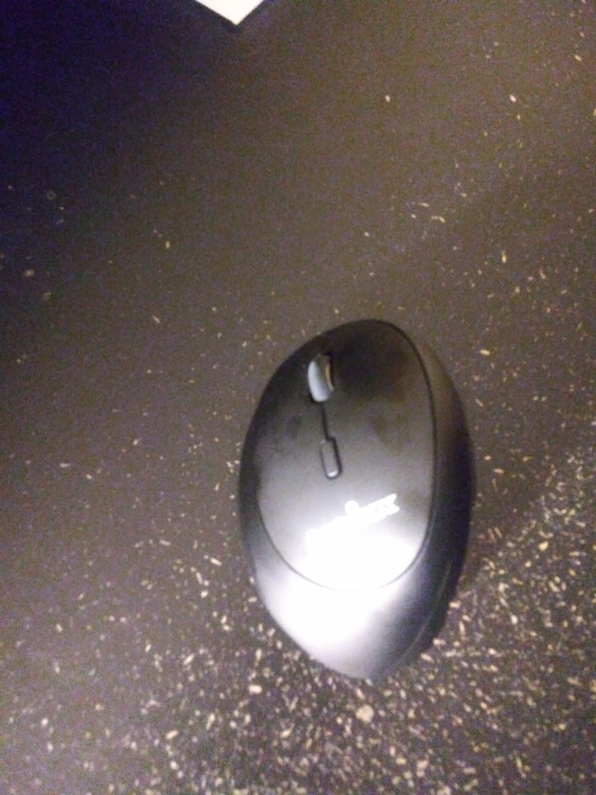 Perixx Perimice-719L, Left Handed Wireless Vertical Mouse, Portable Size for Laptops Computer, 3 Level DPI customer photo 1