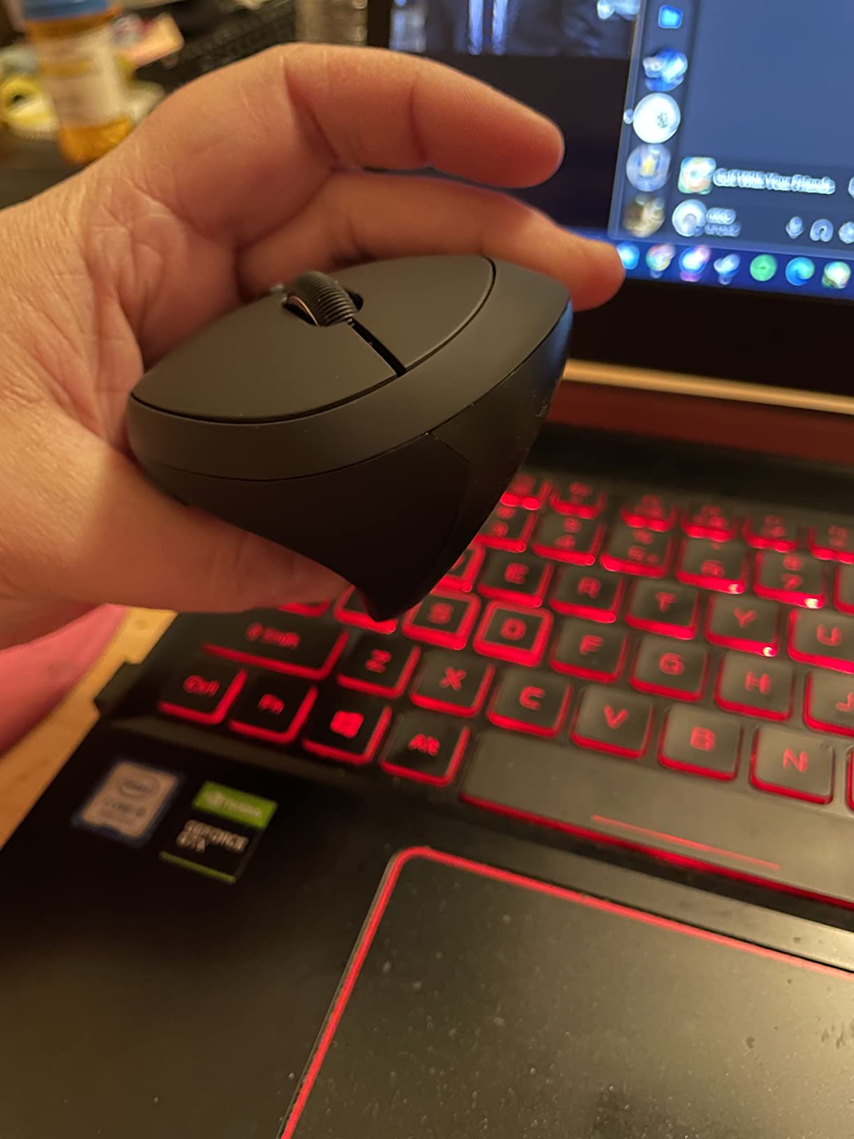 Perixx Perimice-719L, Left Handed Wireless Vertical Mouse, Portable Size for Laptops Computer, 3 Level DPI customer photo 2