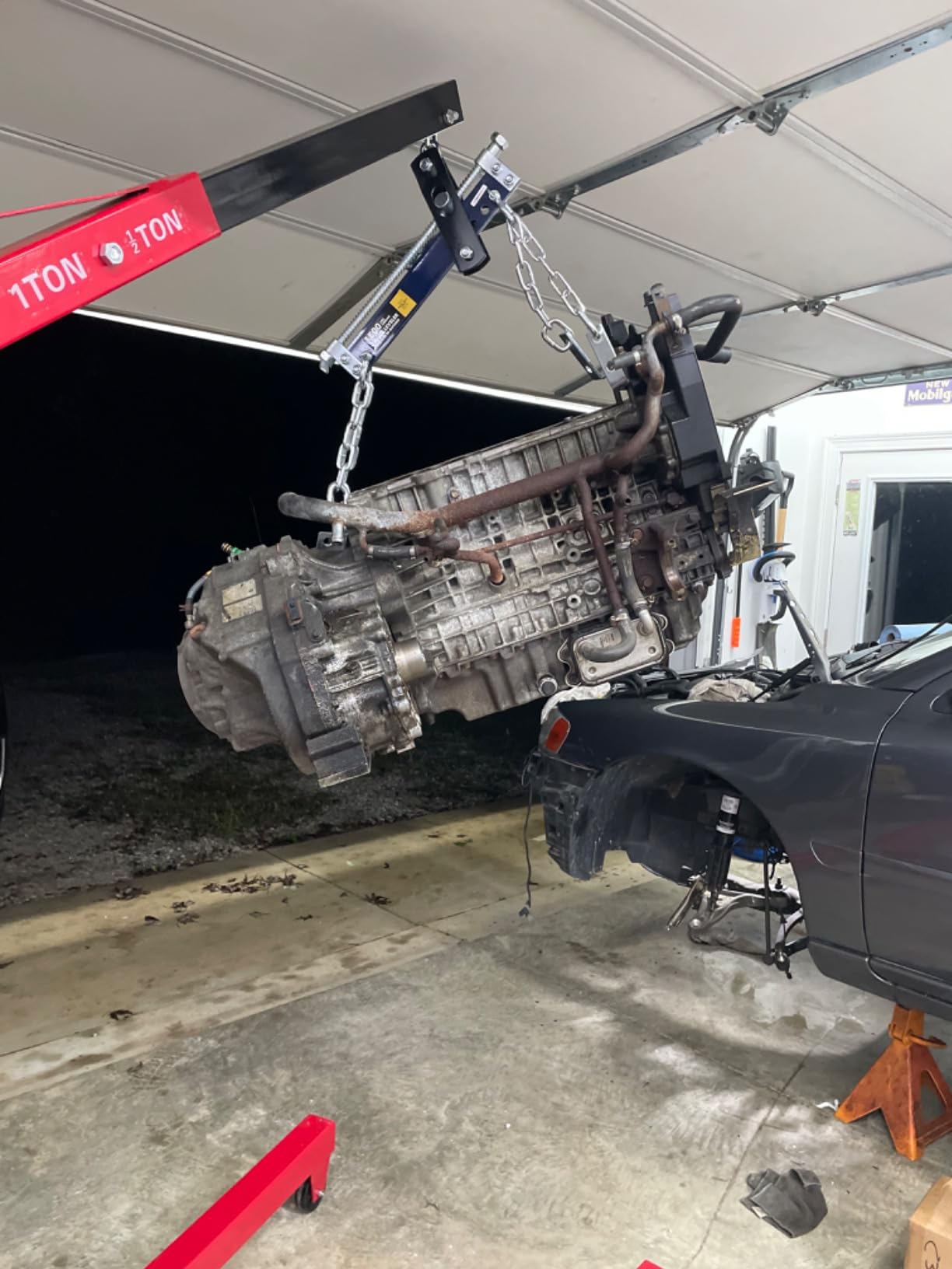 2 Ton Hydraulic Engine Hoist Crane, 4400LBS Folding Cherry Picker | Heavy-Duty Engine Hoist with 6 Locking Wheels & 4 Boom Positions for Truck SUV Engines Garage Workshop customer photo 2