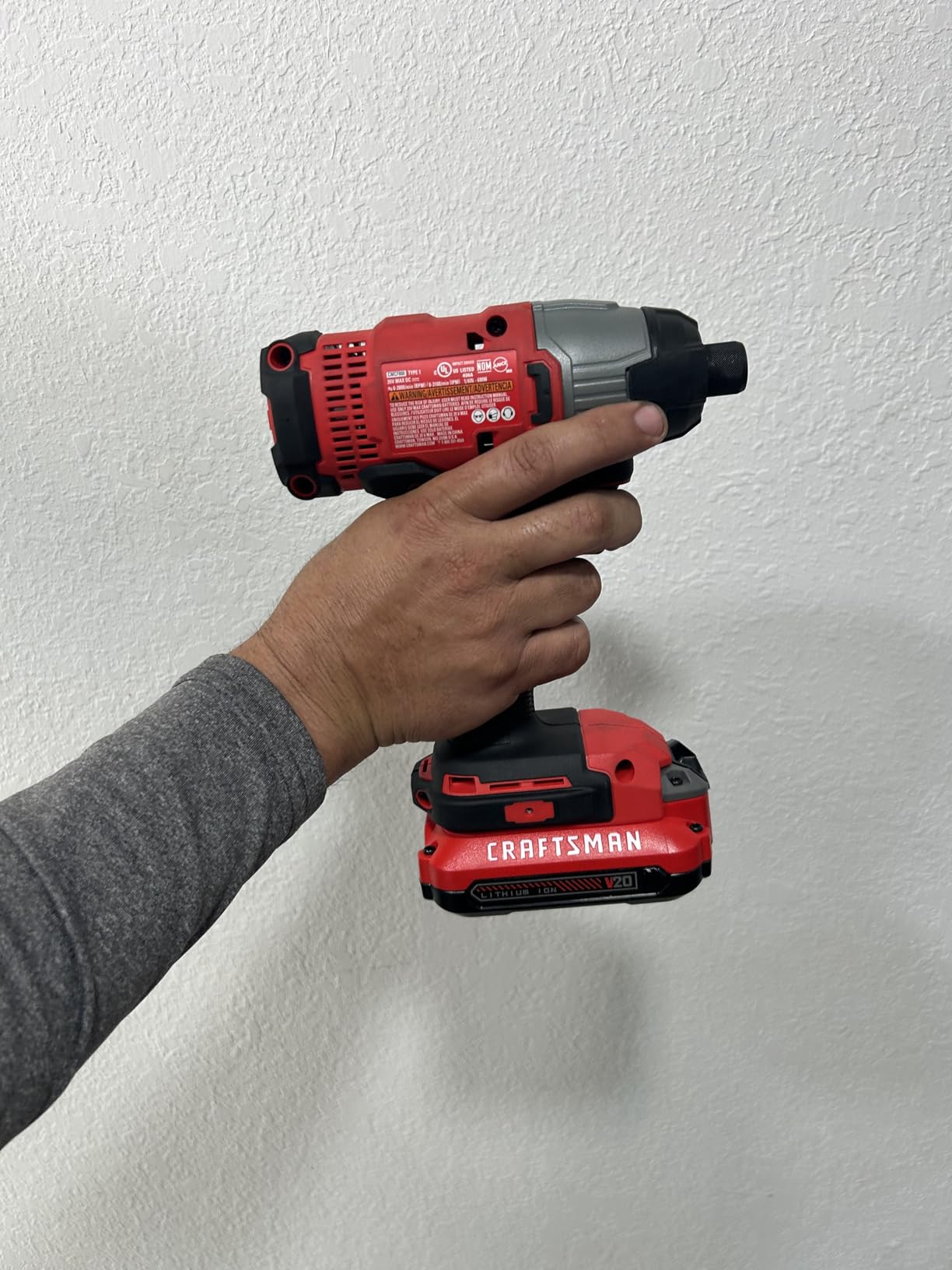CRAFTSMAN 20V MAX Impact Driver Kit, 1/4 Inch, 2,800 RPM, LED Work Light, Battery and Charger Included (CMCF800C1) customer photo 2