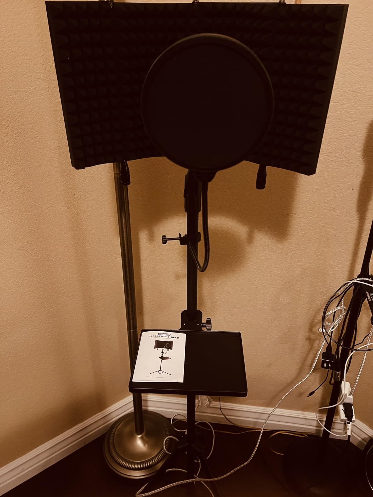 Professional Studio Recording Microphone Isolation Shield, Pop Filter, High density absorbent foam is used to filter vocal. Suitable for Blue Yeti and other condenser microphones (AO-504 With Stand) customer photo 1
