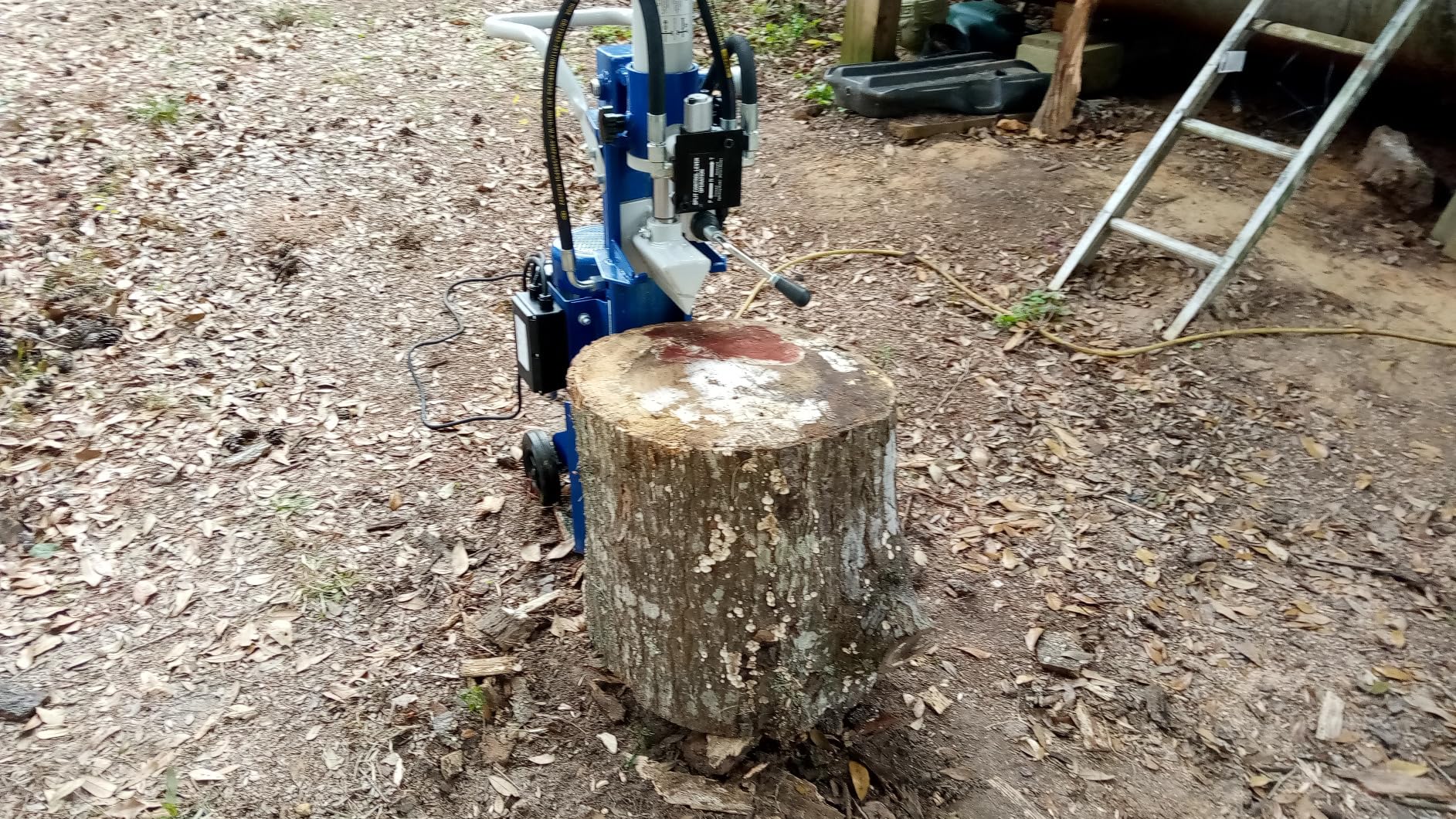 PowerSmart Horizontal/Vertical Electric Log Splitter, 8-Ton, 15 Amp, 120V Motor customer photo 2