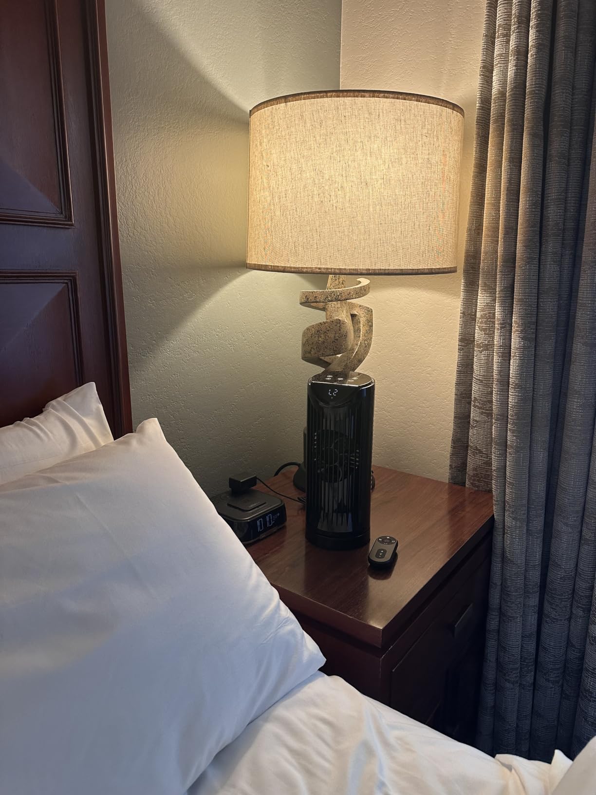 Personal Tower Fan for Bedroom, 25dB Quiet Fans that Blow Cold Air | 4 Speeds Cooling Standing Fan with 12H Timer, Remote, 60 Degree and 110 Degree Oscillating Floor Tower Fan for Bedroom Office, Black customer photo 1
