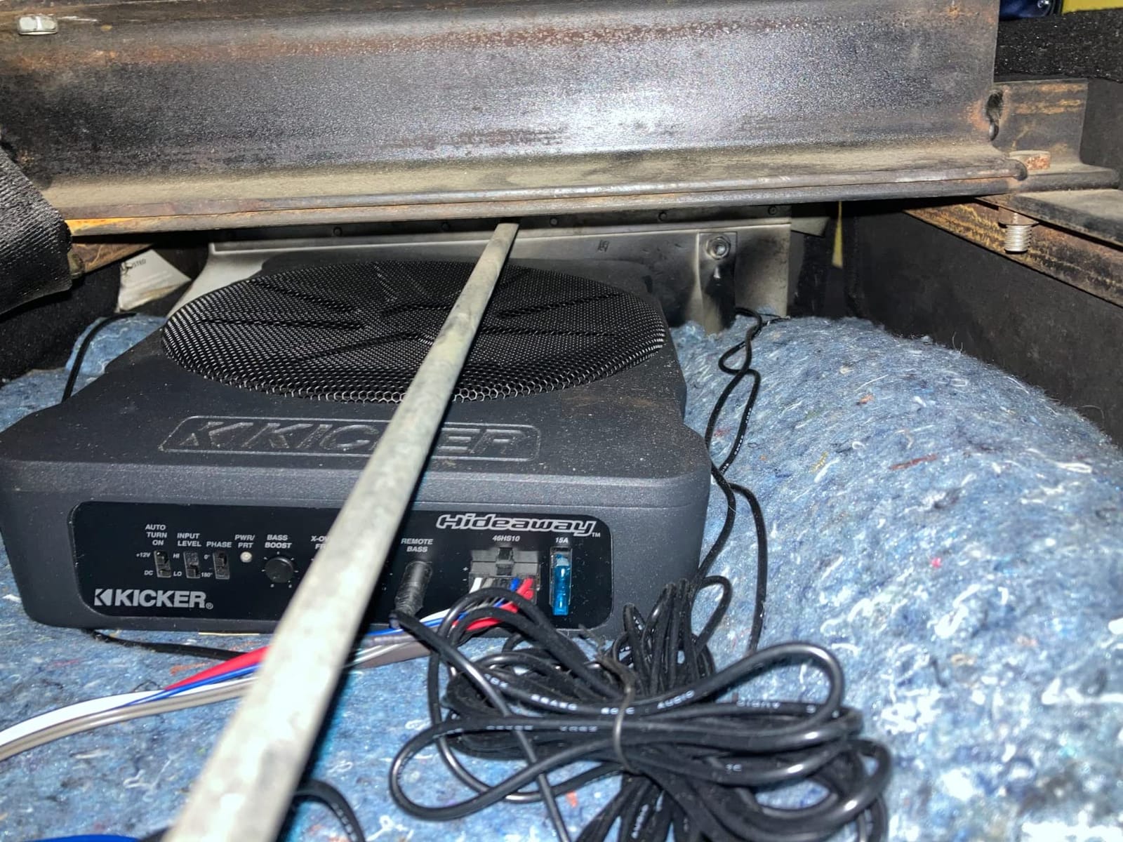 KICKER 46HS10 Hideaway Compact Powered Subwoofer, 10-Inch, Built-in amplifier with wiring harness, slim low-profile bass for tight cabs, quick-disconnect install customer photo 1